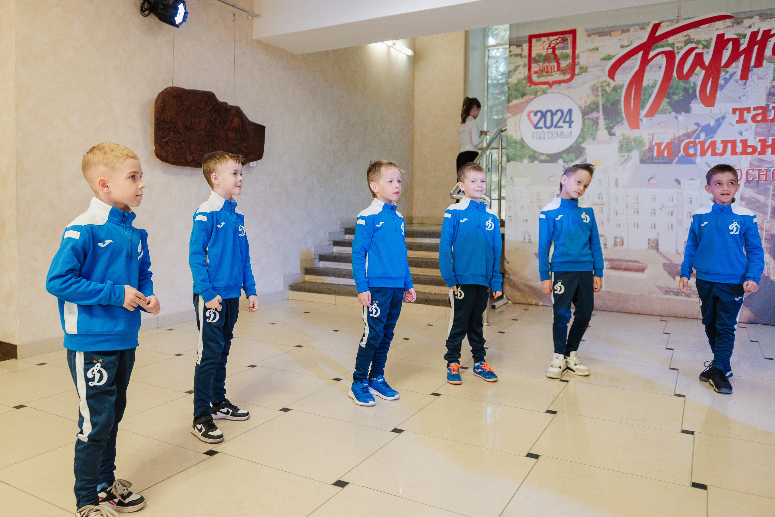 ЛИГА.БРО: JUNIOR 23/24. Свадебный и репортажный фотограф Никита Сницарев в Барнауле