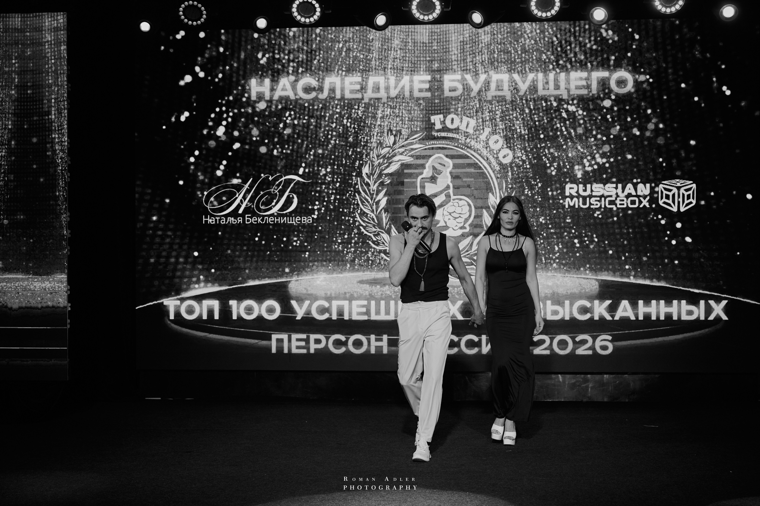 Бэкстейдж подготовки шоу Андрея Вишневского. Photographer Roman Adler