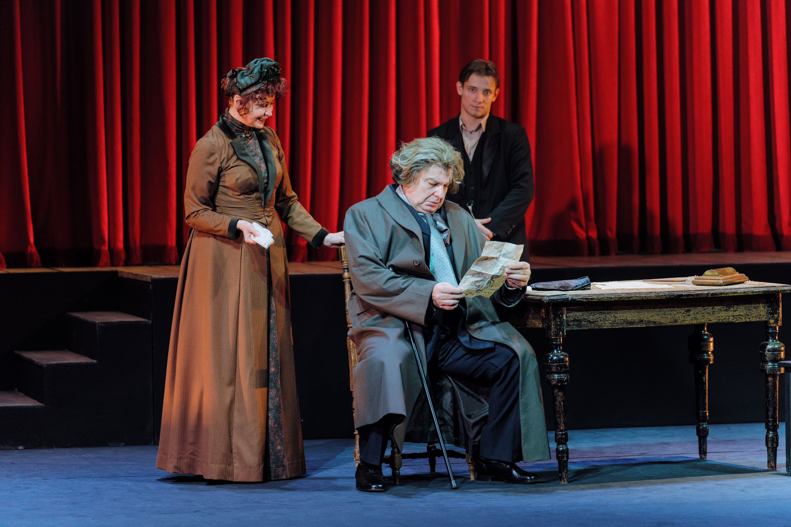 Театр Маяковского: На всякого мудреца довольно простоты. Сайт фотографа Сергея Абрамова