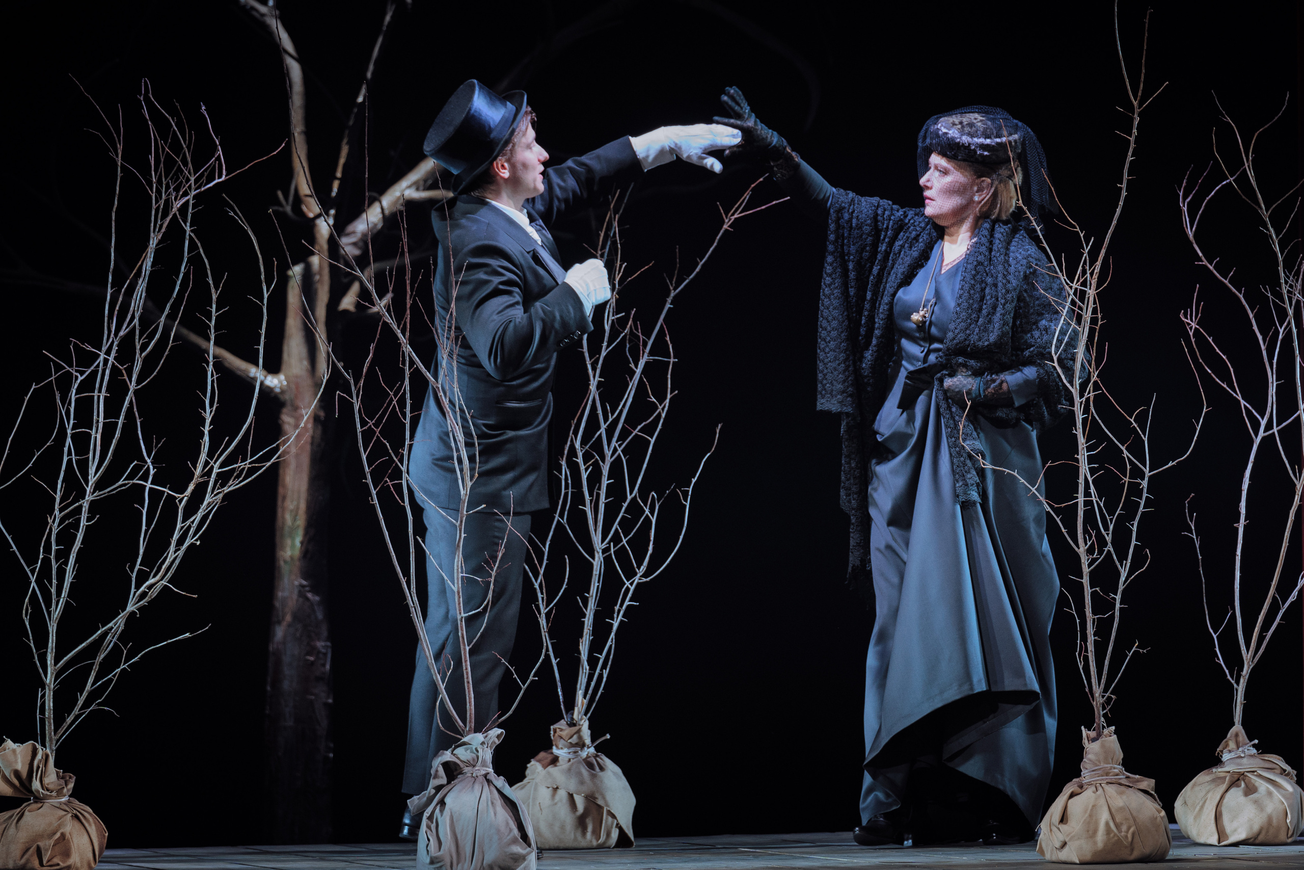 Театр Маяковского: На всякого мудреца довольно простоты. Сайт фотографа Сергея Абрамова