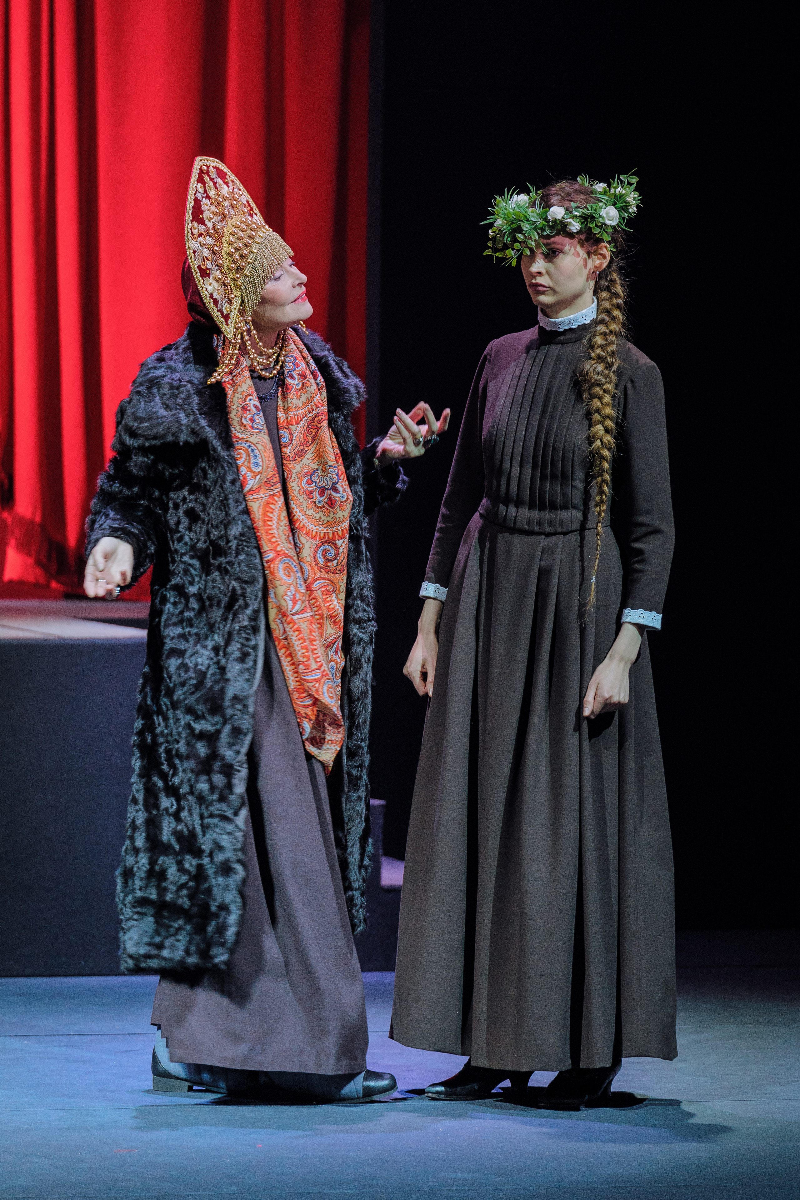 Театр Маяковского: На всякого мудреца довольно простоты. Сайт фотографа Сергея Абрамова