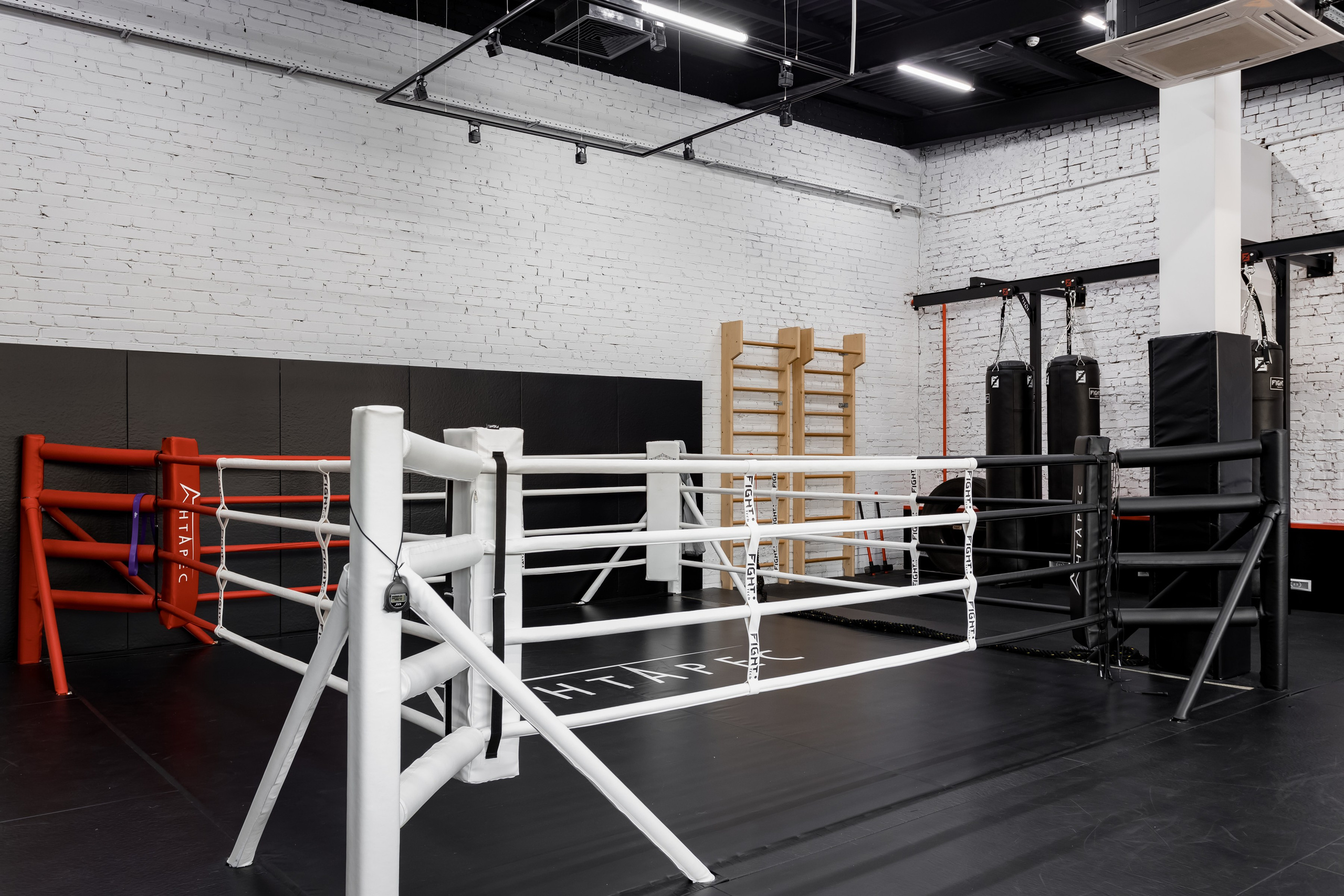 Интерьерная съемка для спортклуба Антарес. Интерьеры, Контент, Портреты | Фотограф в Москве Дани Терно