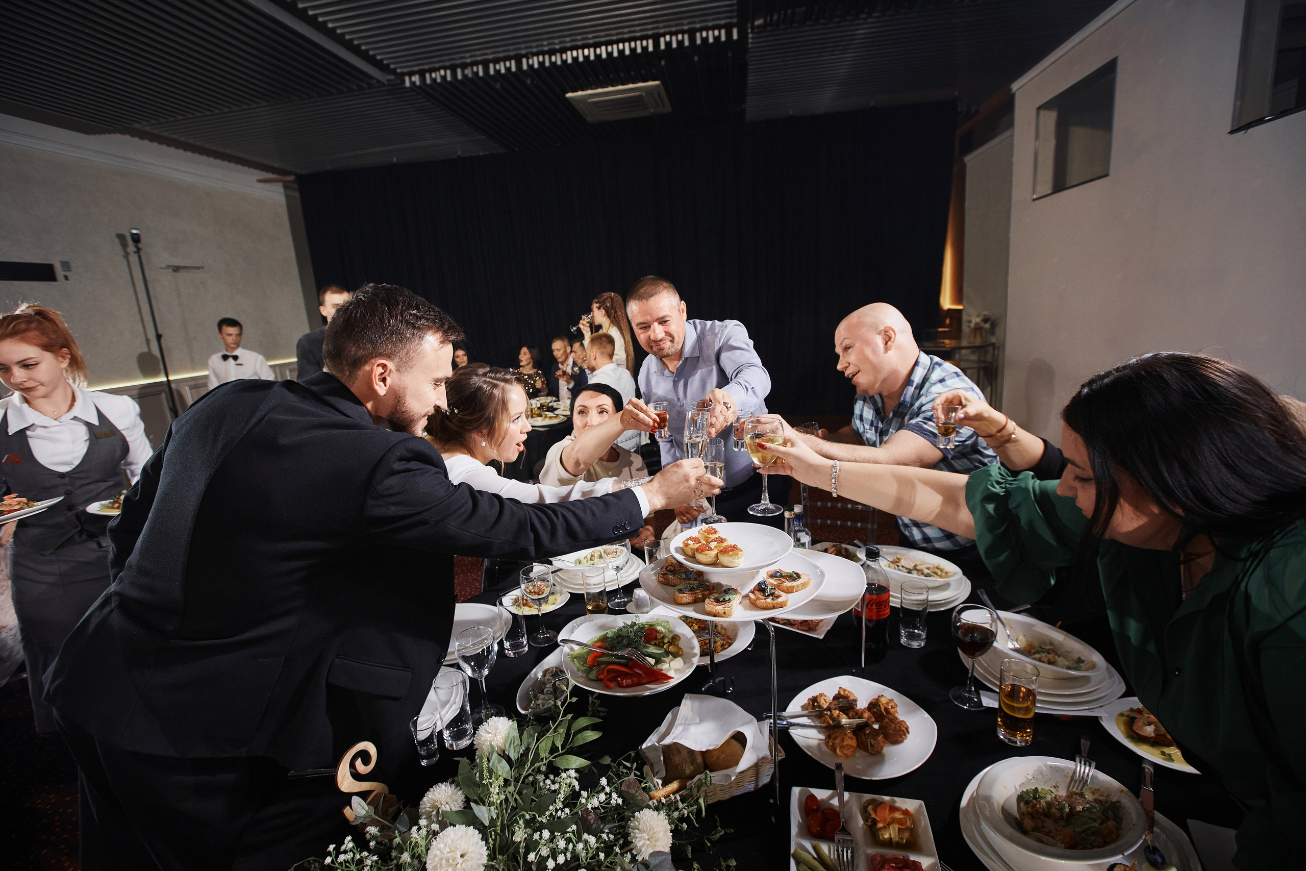 Костя и Елена Банкет. Ваш фотограф Антон Колташов город Курган Тюмень Челябинск Екатеринбург