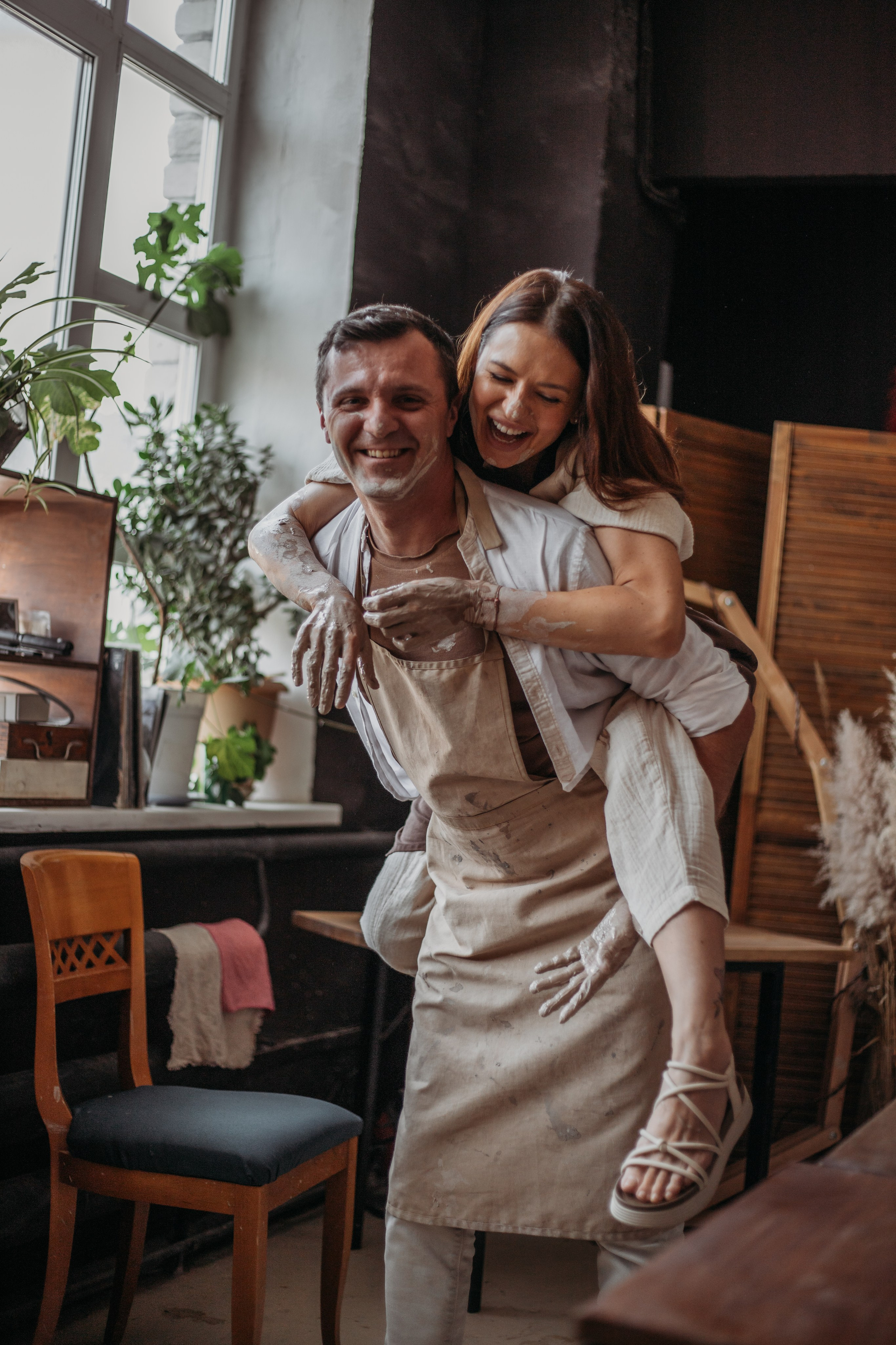 Свидание в гончарной. Венера Гайн. Репортажный фотограф  Тюмень. Обучение фотографии с 0