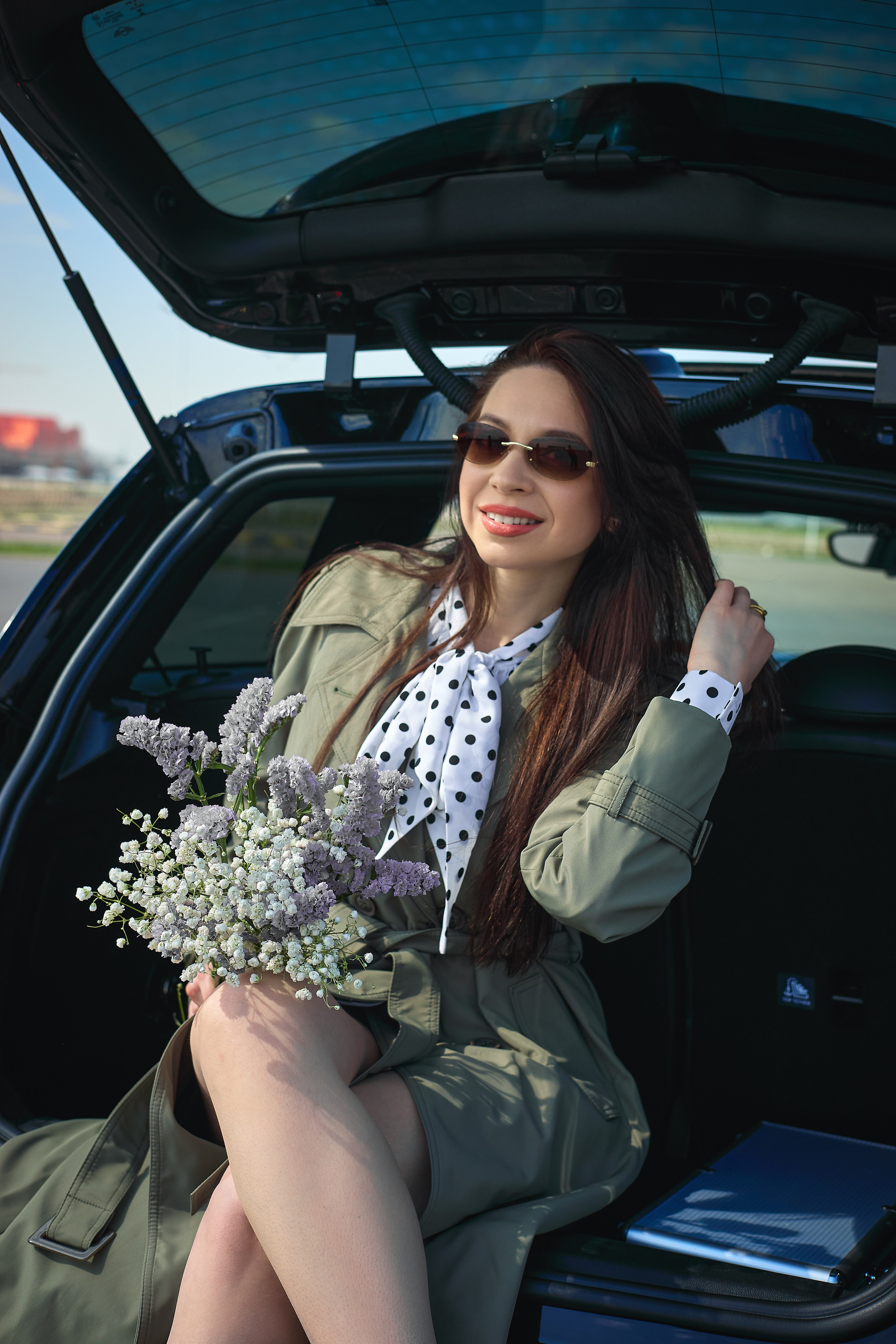 весенняя фотосессия, женская фотосессия, фотодень, фотосессия в городе, фотосессия с машиной, фотосессия Mini Cooper, мини фотосессия, фотосессия апрель, живая фотосессия, естественная фотосессия, фотосессия без позирования