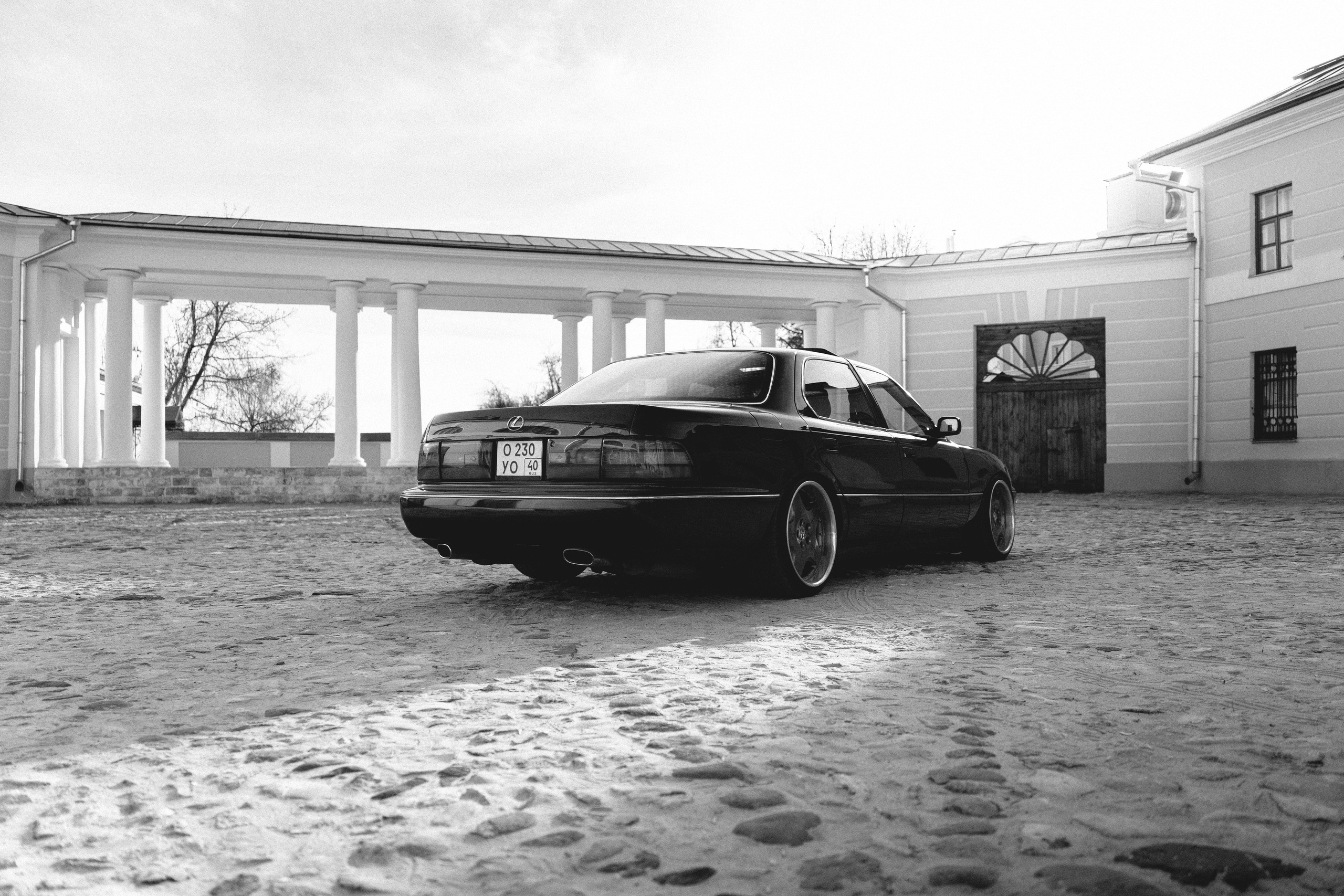 Фотографии Lexus LS400