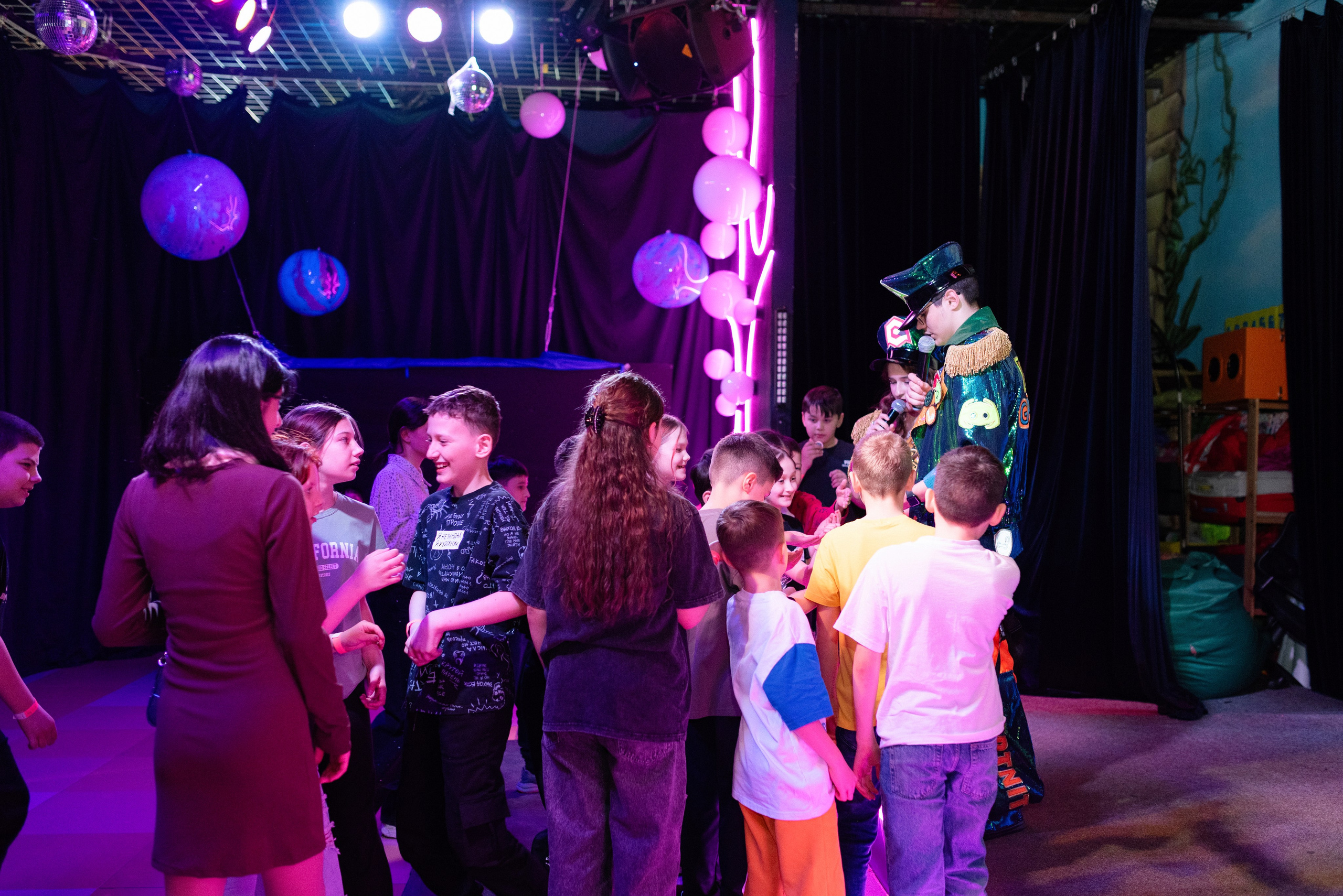 Съёмка выпускного для 4 класса. Детский и семейный фотограф в Сургуте и Нефтеюганске Анна Старцева