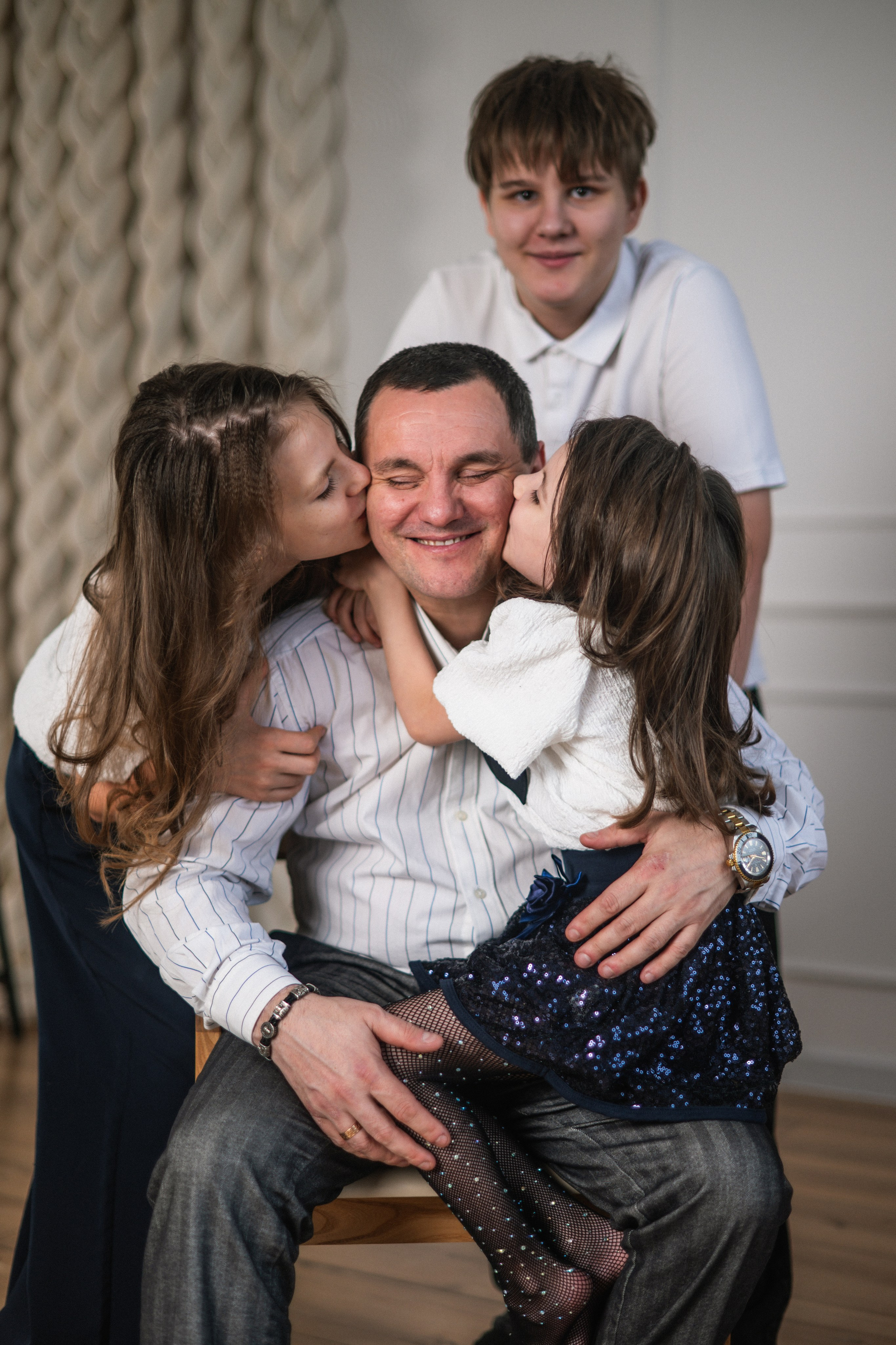 Семейная Фотосессия. Я Ольга Казанцева, фотографирую снимаю ваши киноистории и печатаю фото и цифровые портреты на холсте