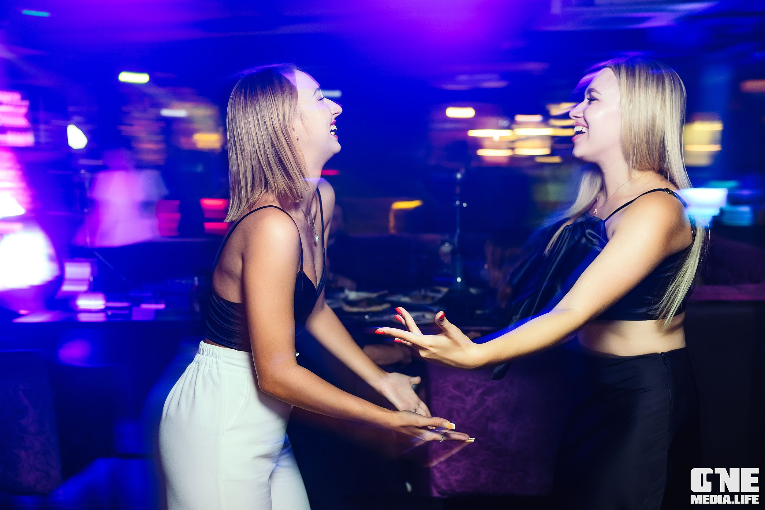 Фоторепортаж из караоке-клуба Эйфория. One Media Life: фоторепортажи, фотоотчеты с мероприятий и заведений