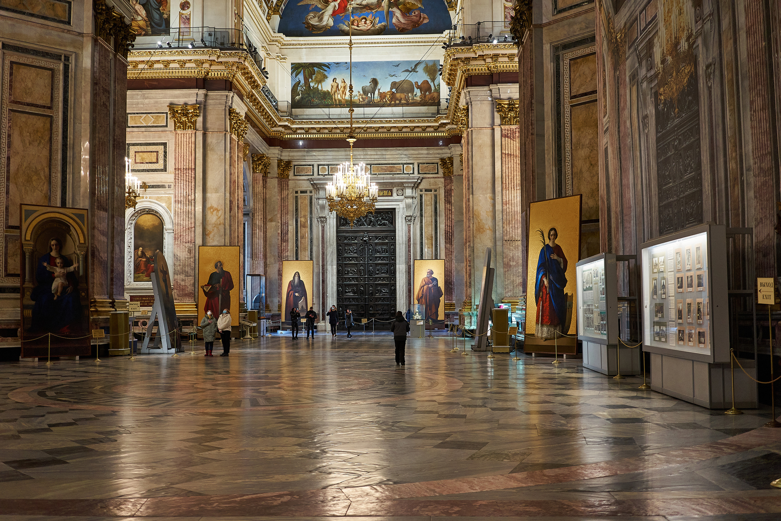 Saint Isaac's Cathedral | St. Petersburg