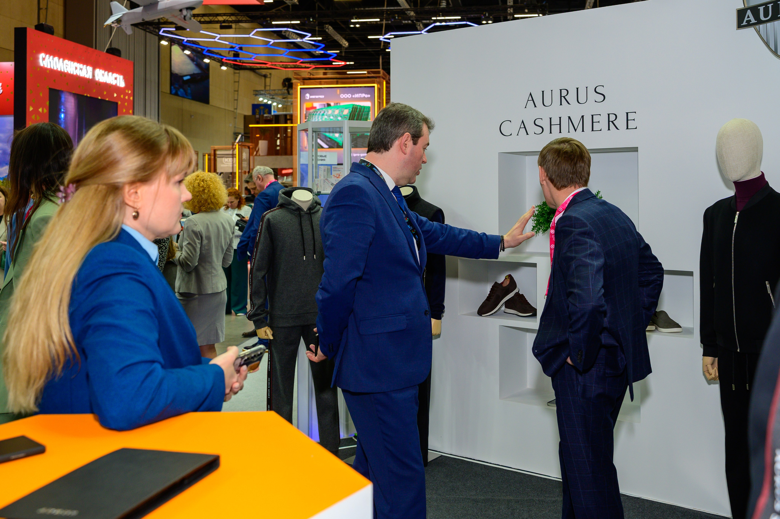 BigindustrialweekBelarus. Фотоуслуги, услуги фотографа, фотографирование важных событий