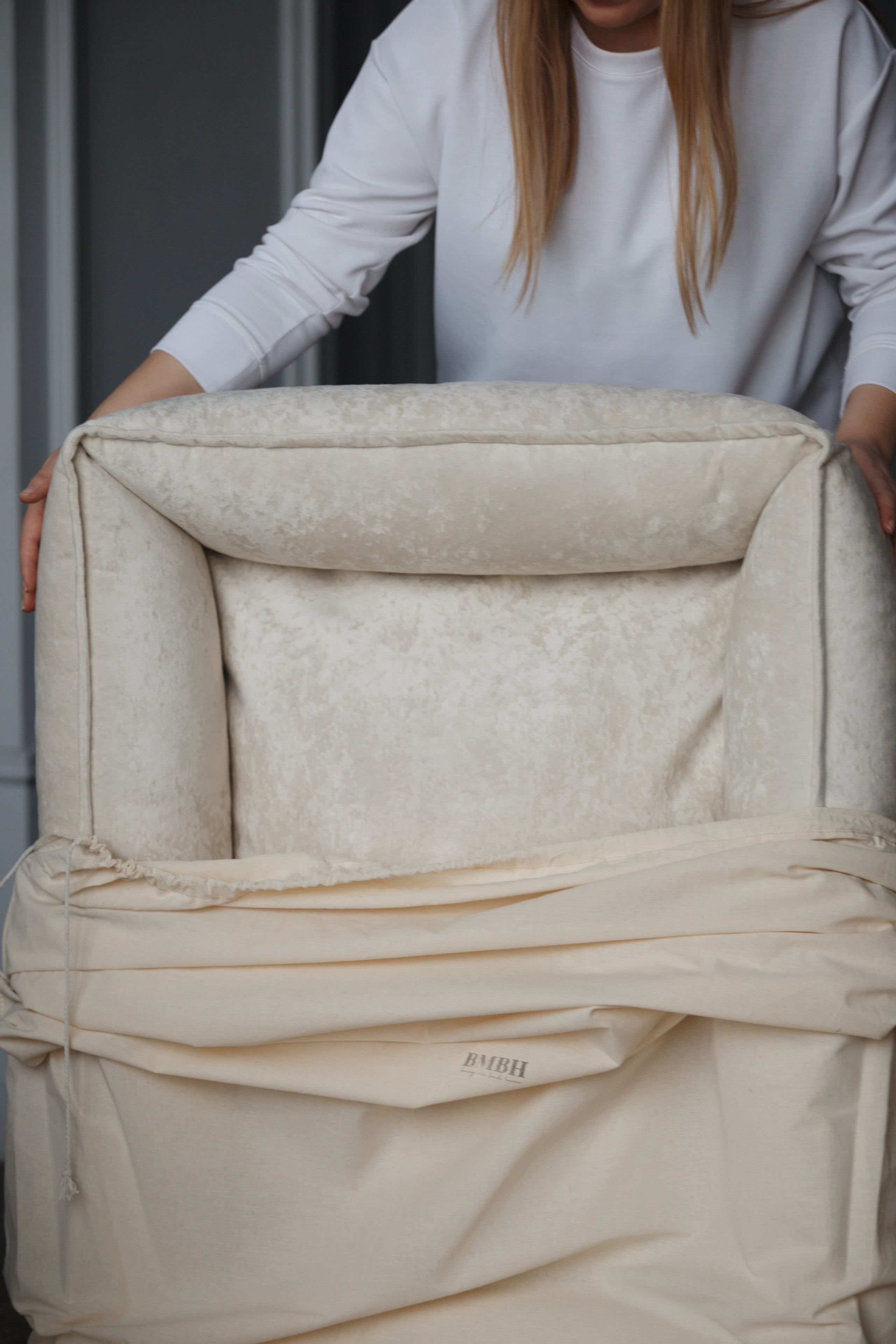 Bmbh лежанки и адресники. Фотограф анималист Кристина Карпова, Москва