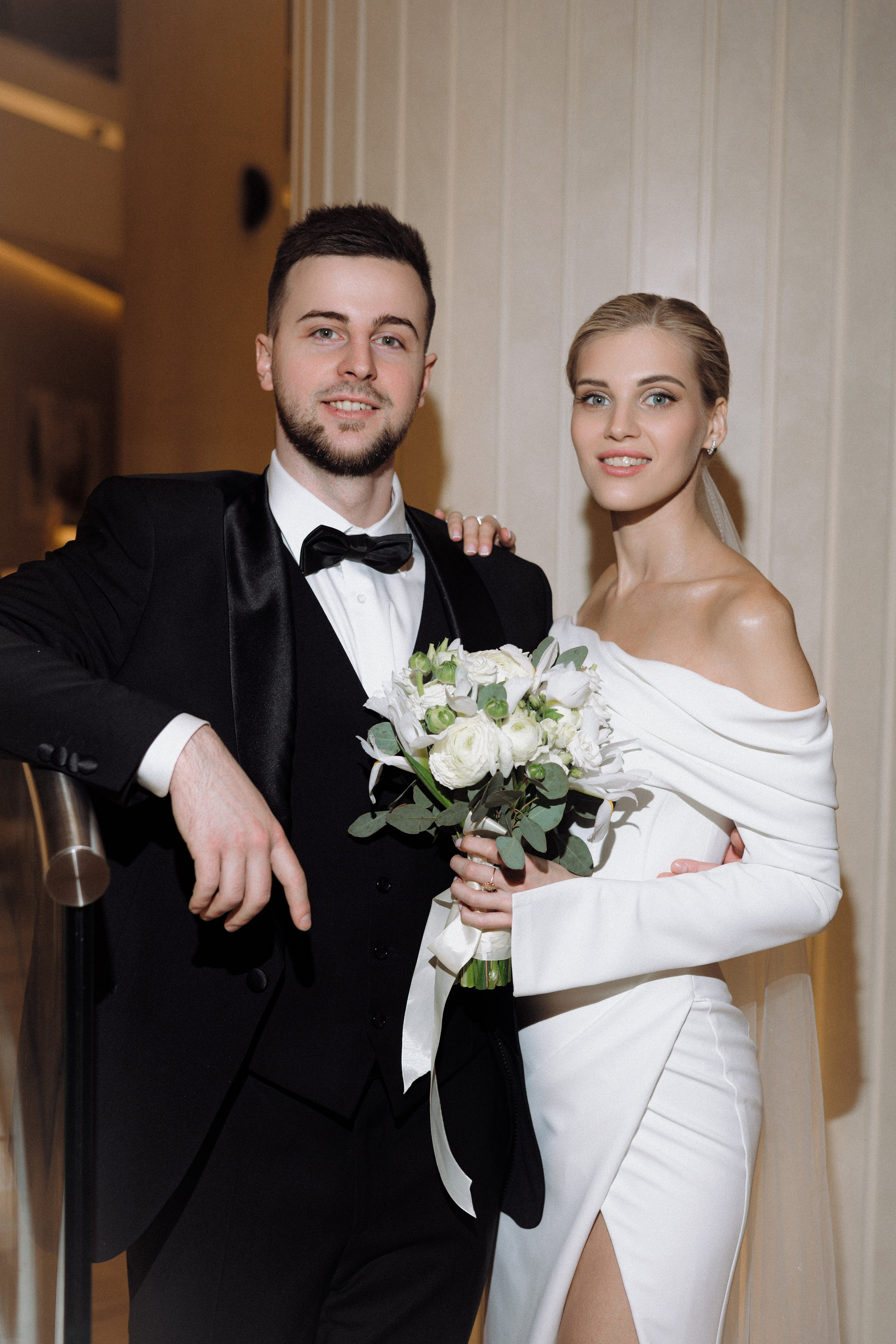 Свадебная фотосессия на стадионе Спартак. Свадебный фотограф в Москве. свадебная фотосессия Москва. Фотограф в Москве Валерия Рожкова