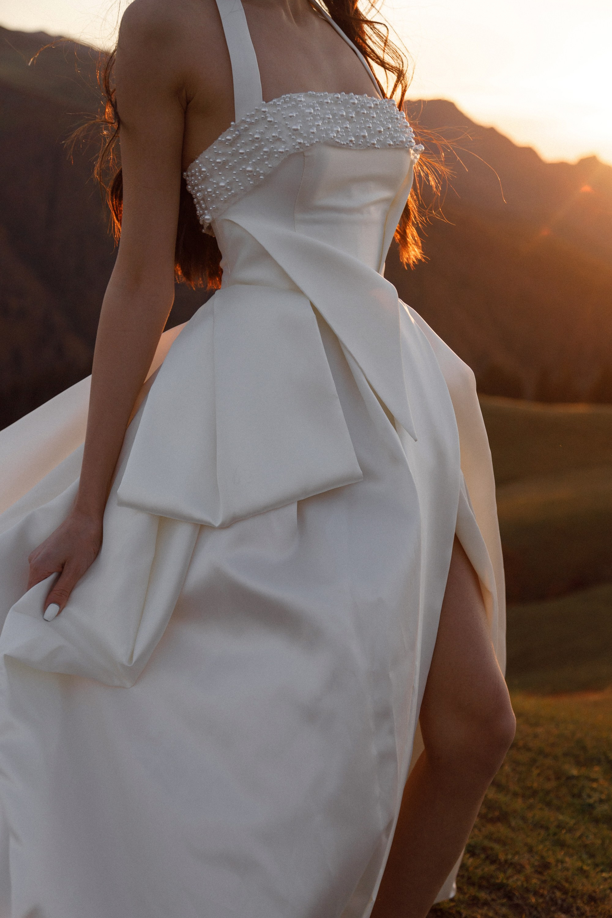 Свадьба в горах на закате