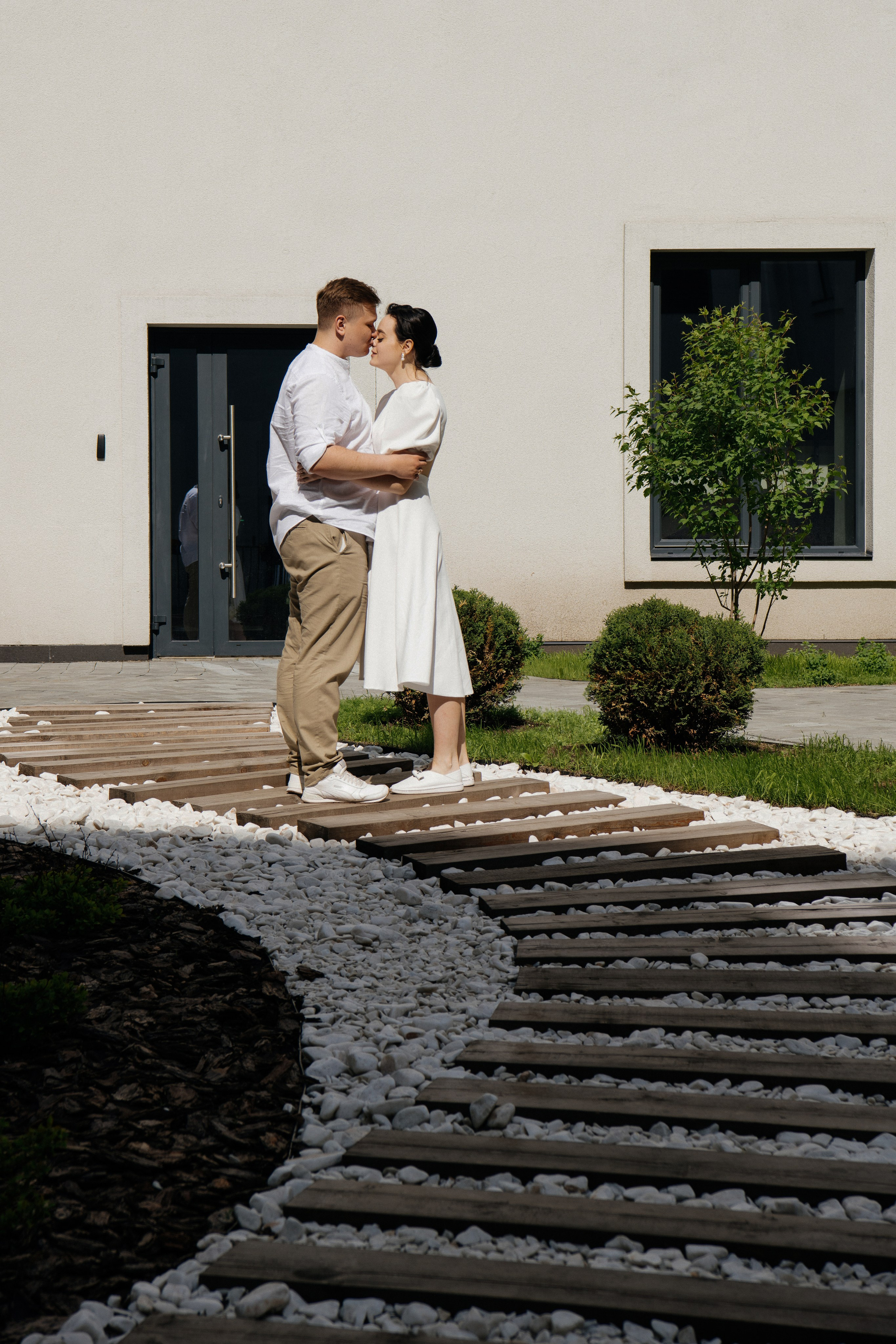 alt="Свадебная фотосессия в Барнауле. Свадебный фотограф Анна Глухова"