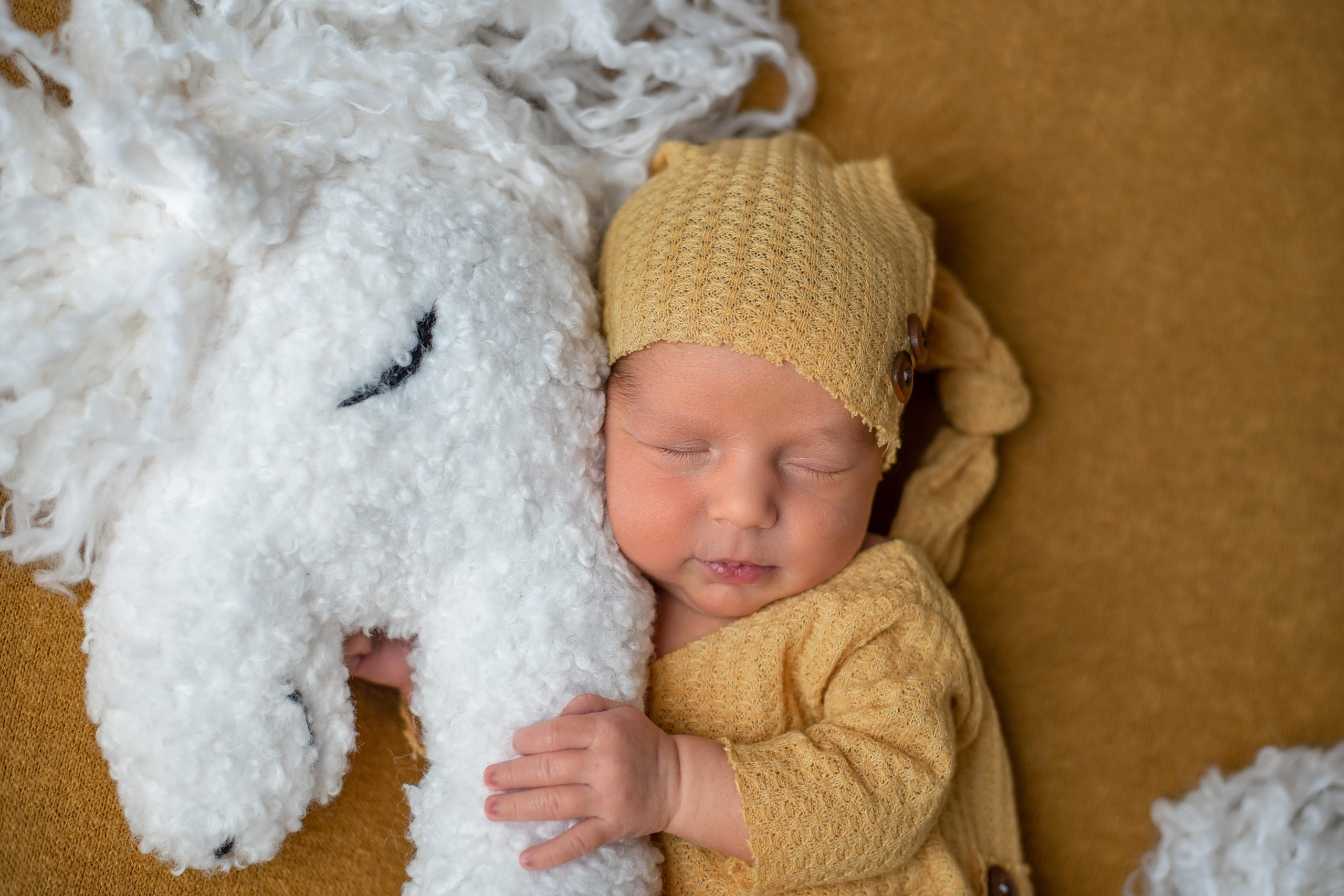 Фотограф новорожденных в городе Екатеринбург, Дегтярск, Ревда newborn. Фотограф новорожденных в Екатеринбурге Анастасия Карманова