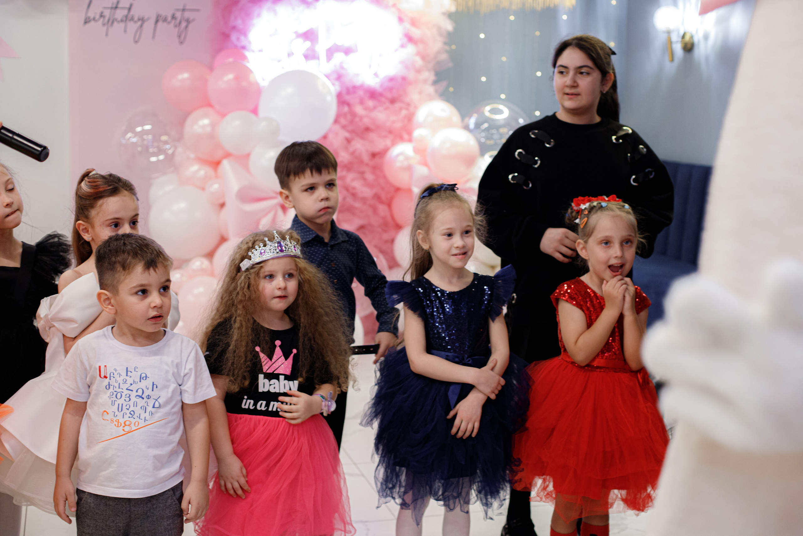 ASIA'S BIRTHDAY PARTY. Photokarish