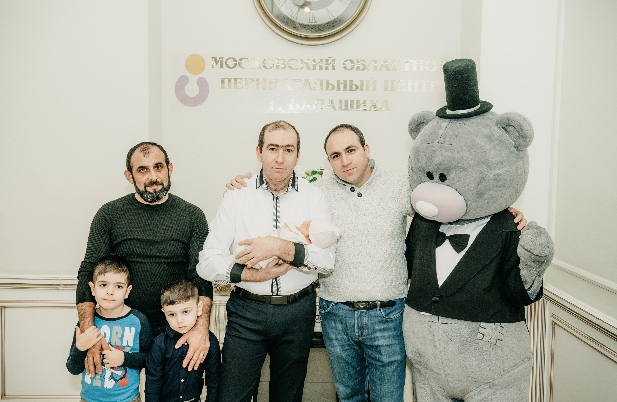 Выписка Вигена. Перинатальный центр в Балашихе. Фотограф на выписку из роддома в Москве и МО