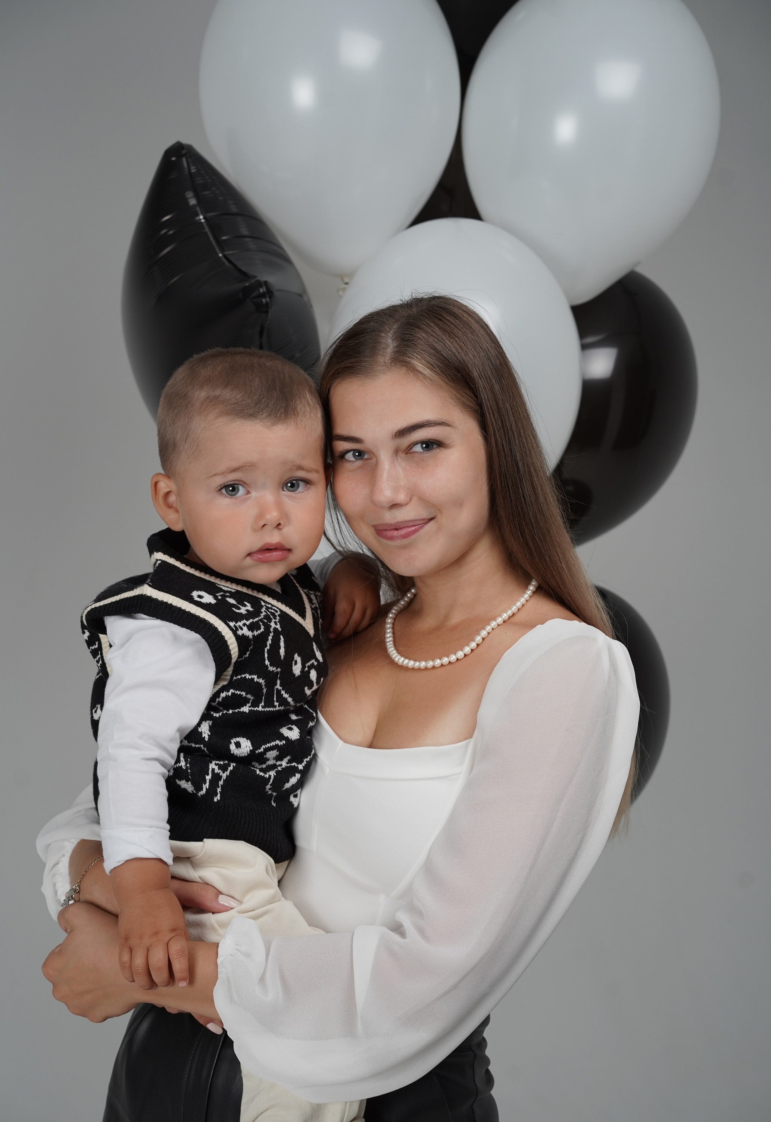 Лиза Максим. Студийный и портретный фотограф в САНКТ-ПЕТЕРБУРГЕИрина Махаон