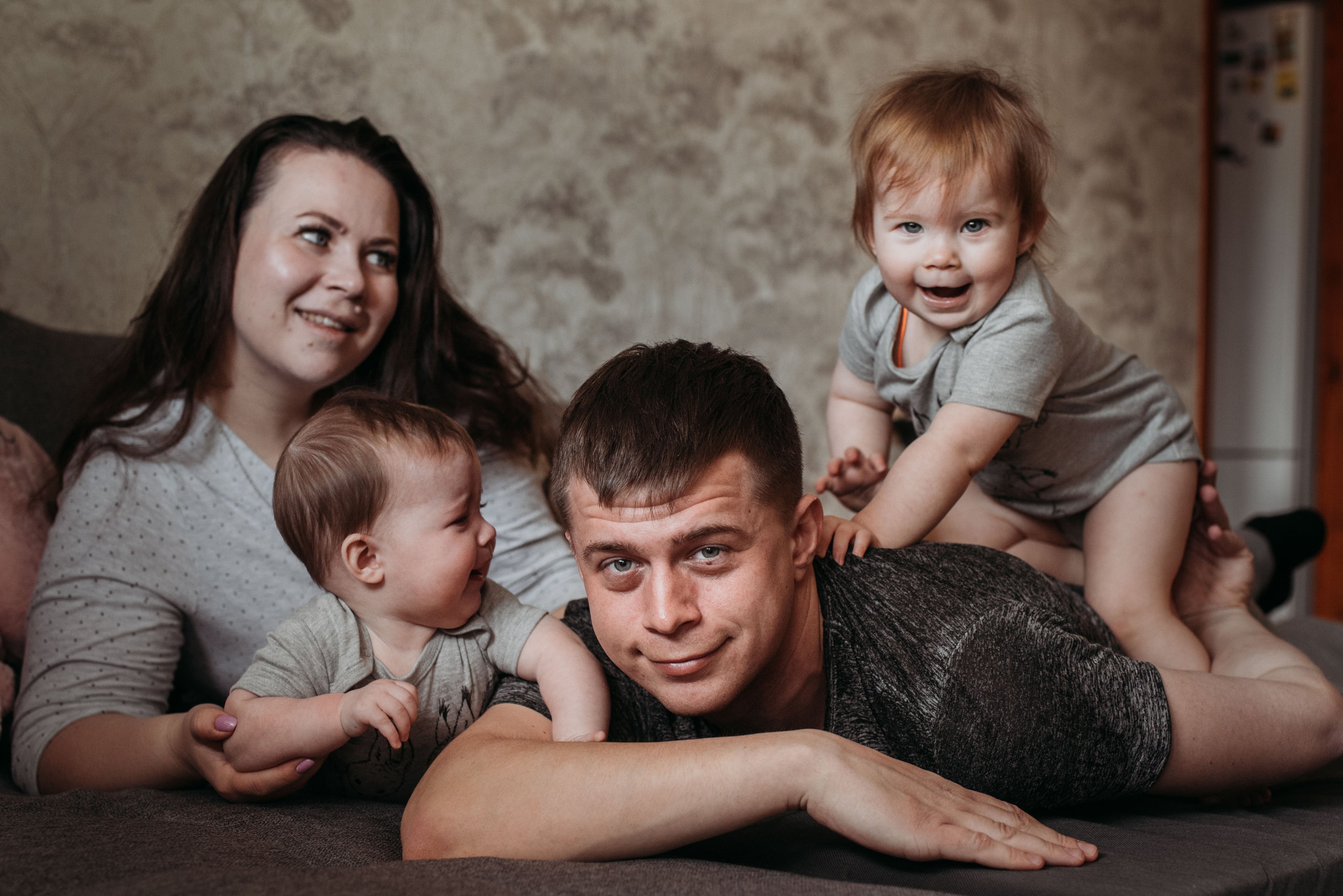 Семейные съемки дома. Семейный фотограф в Севастополе Куценко Светлана