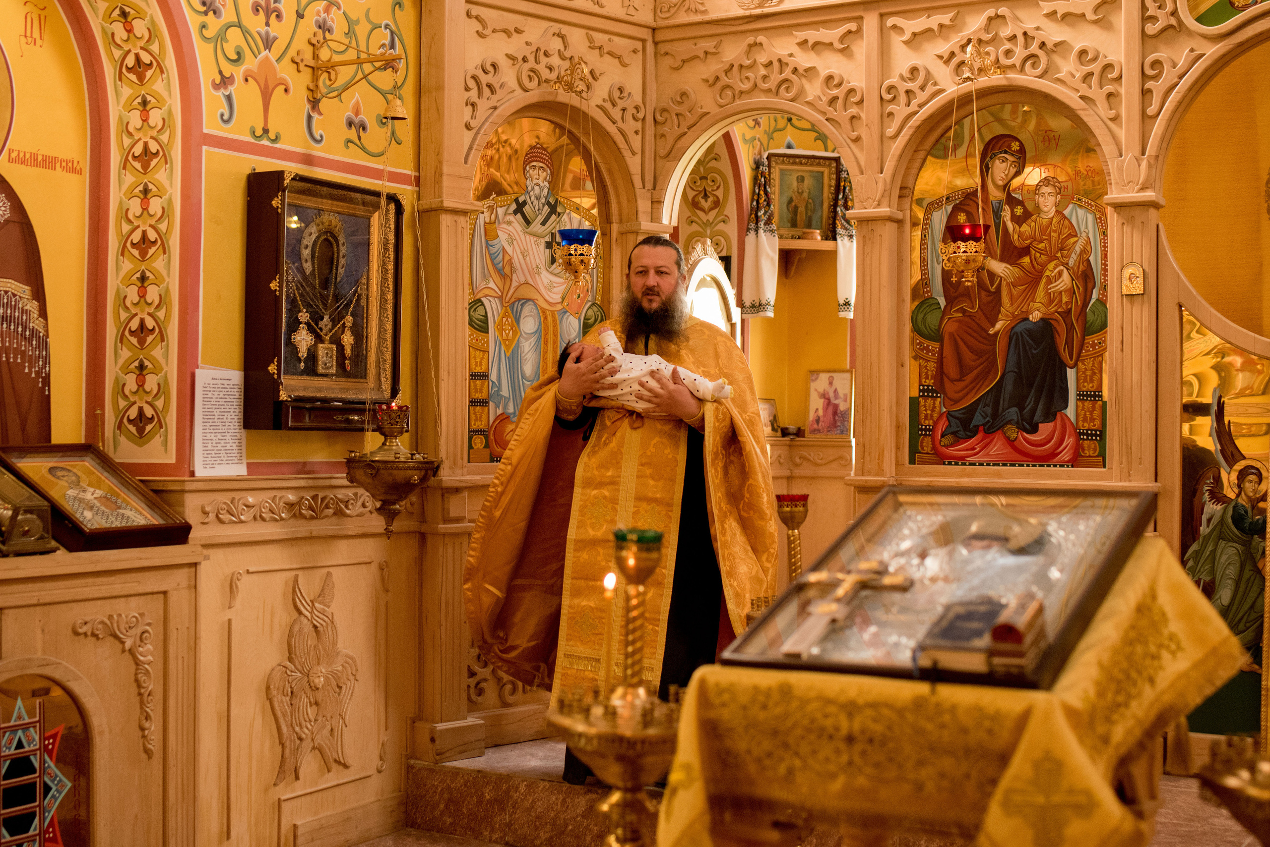 Таинство крещения. Семейный фотограф в Севастополе Куценко Светлана