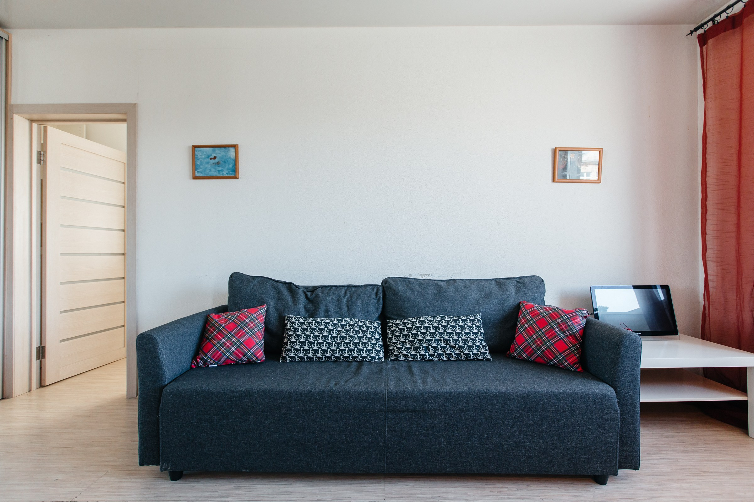 Проспект Карла Маркса, 27. Душевный фотограф Ваших самых ярких событий Марина Погребняк