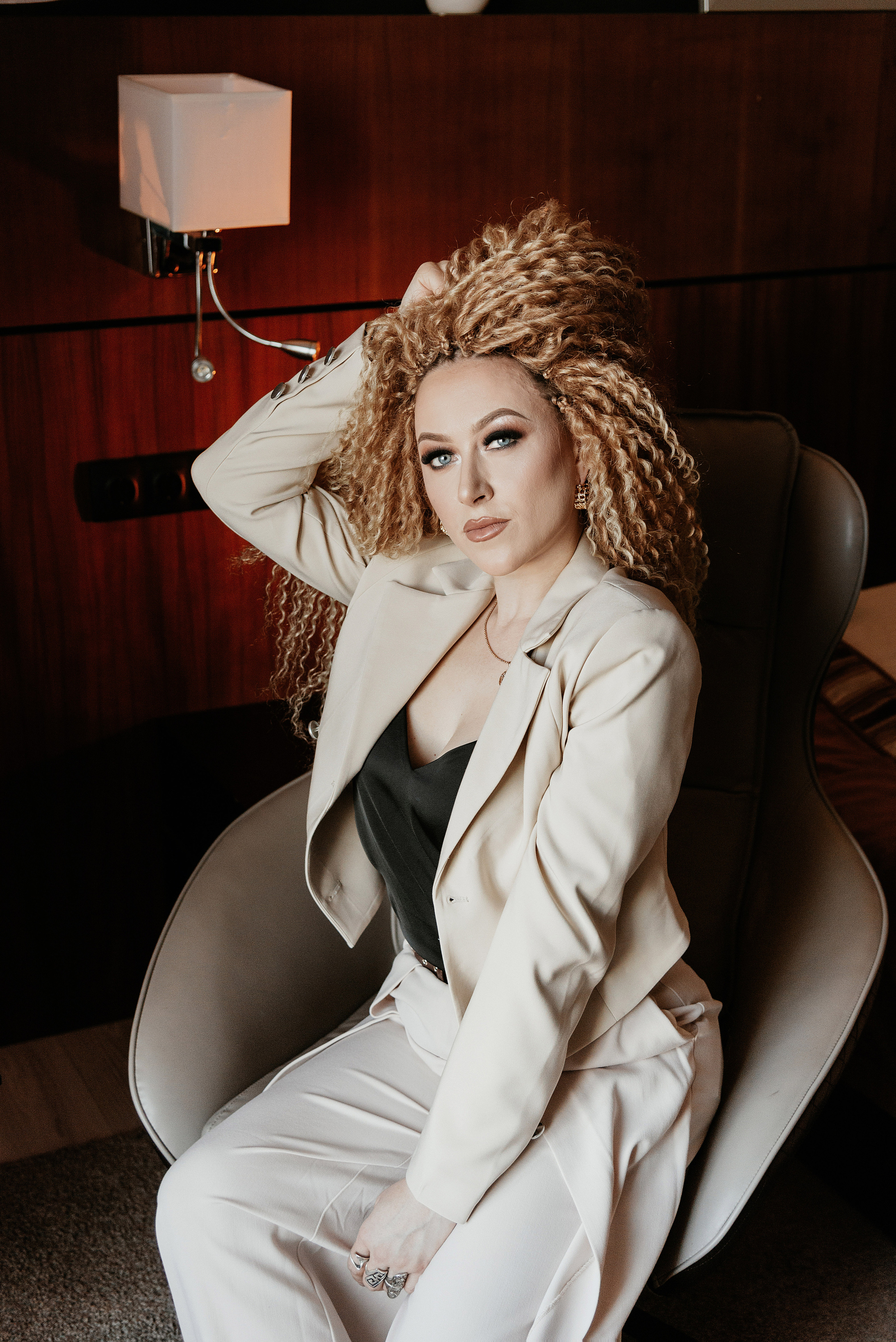 Виолетта. Контент-фотосессия для директора агентства праздников. Свадебный фотограф Караганда