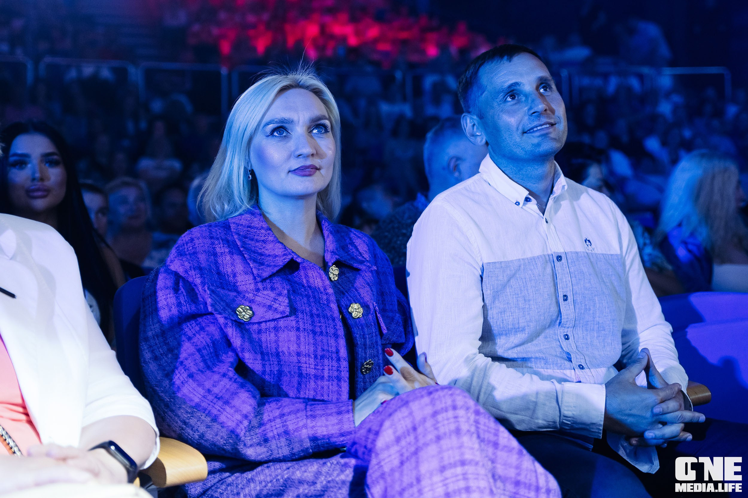 Фоторепортаж с концерта Эмина в Янтарь Холле. One Media Life: фоторепортажи, фотоотчеты с мероприятий и заведений