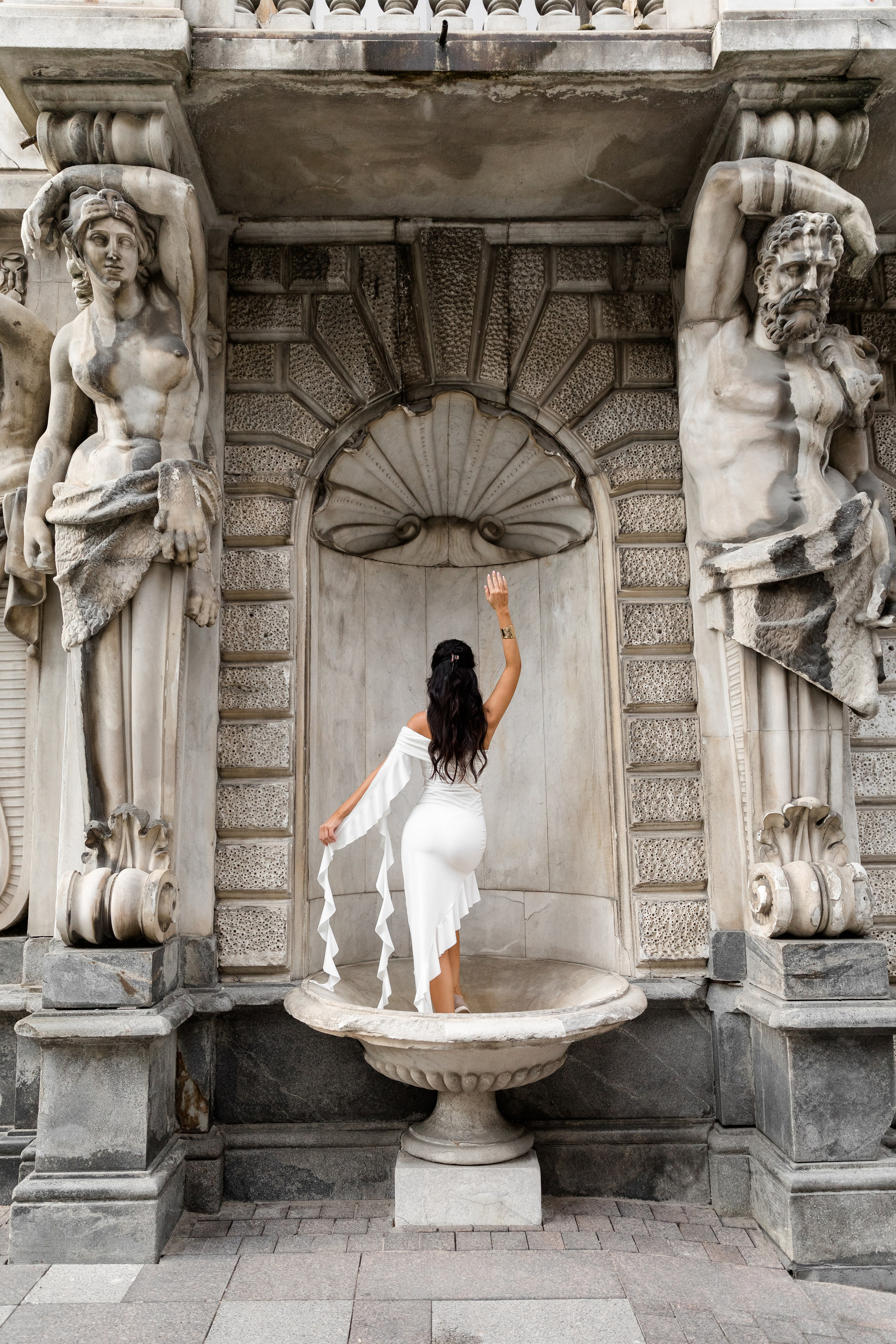 ЖЕНСКИЙ ПОРТРЕТ. Главная