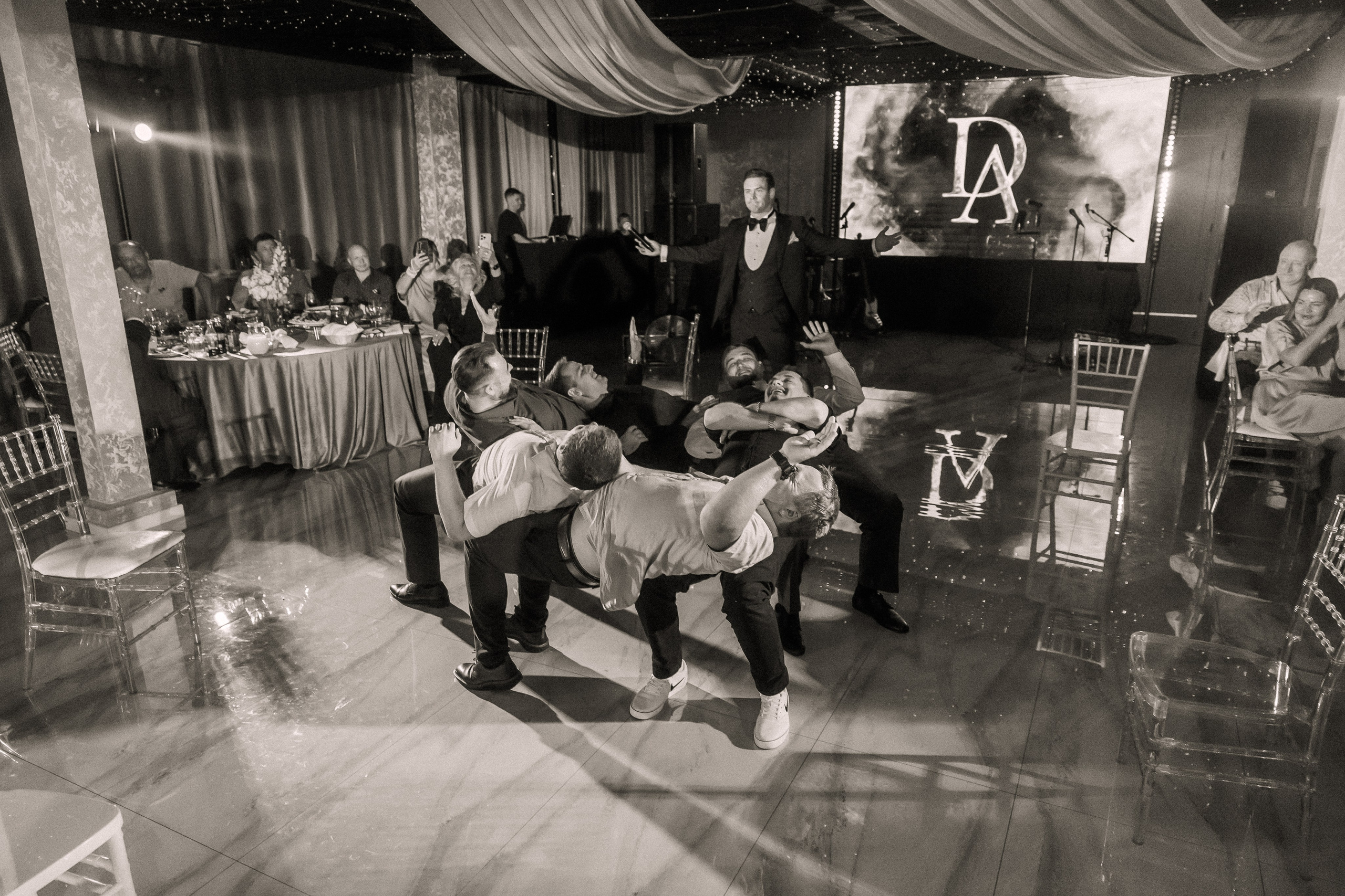 Даниил и Алина. Вечер любви. Свадебная фотография. Арина Рубах