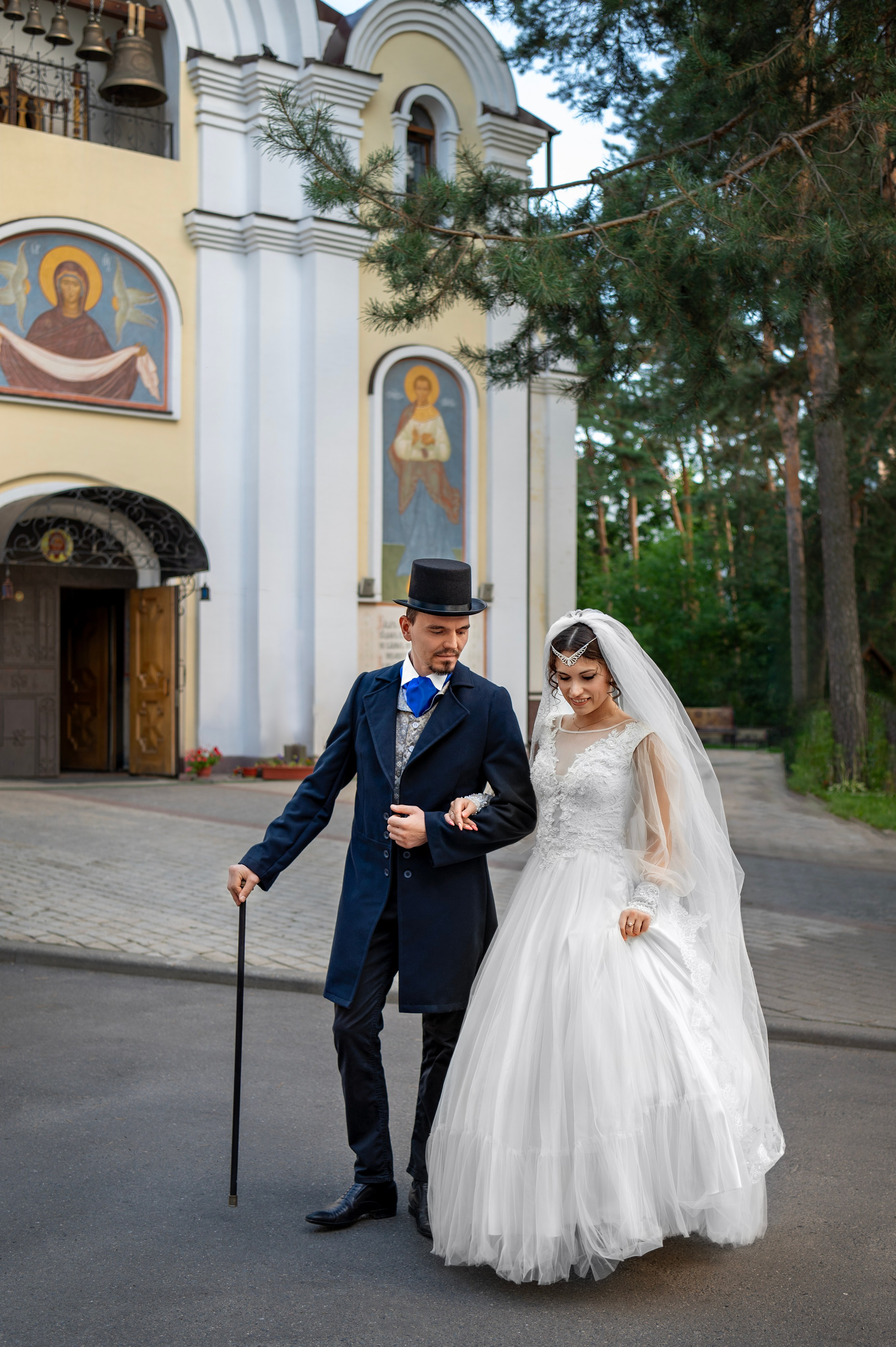 Таинство Венчания. Церковь Святых мучеников, бессребреников и чудотворцев Космы и Дамиана в г. Жуковский. Детский и семейный фотограф г. Москва Оксана Катаджи