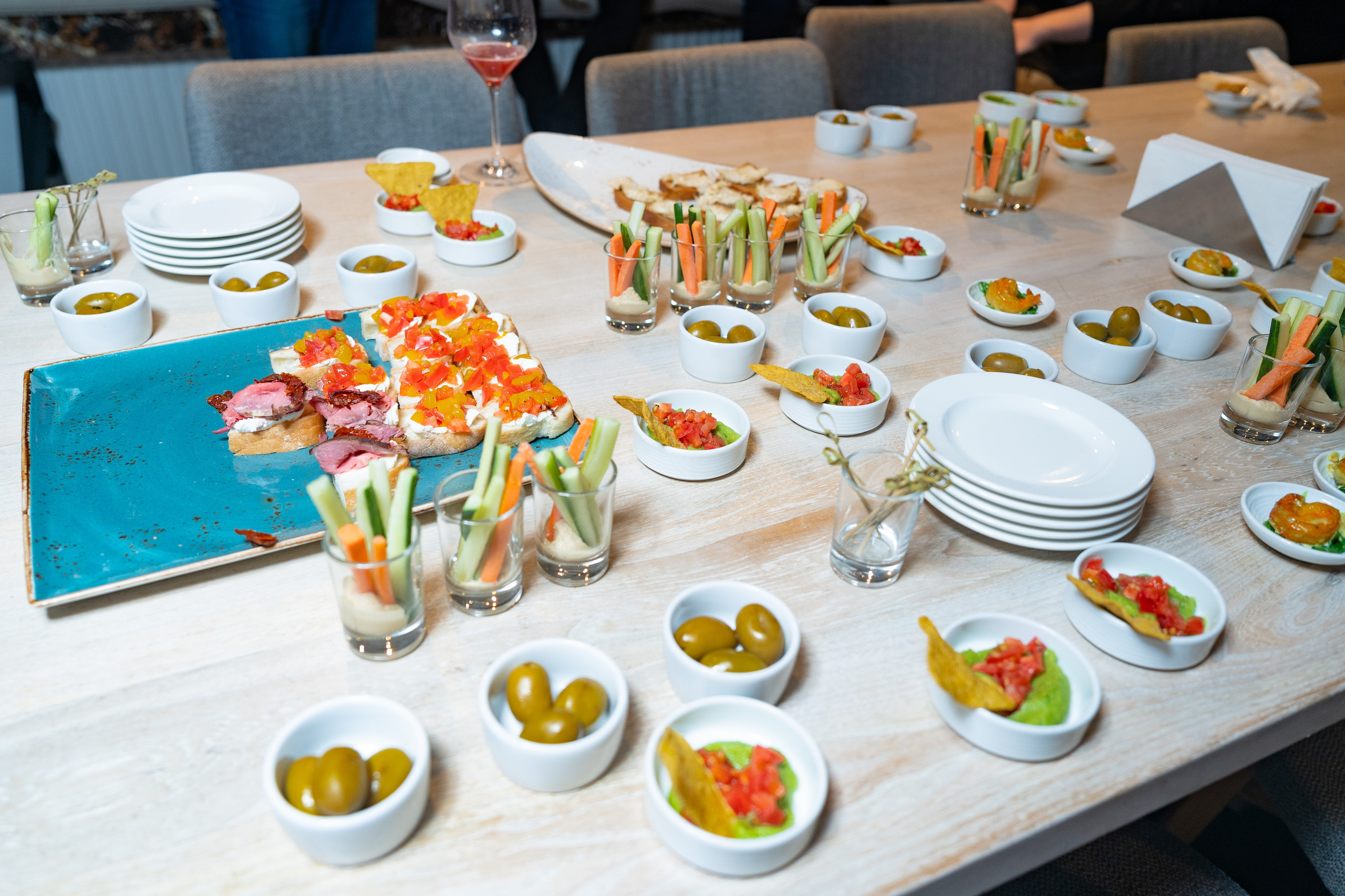 NOVIKOV SCHOOL — Умами зал. Фотограф Никита Комаров