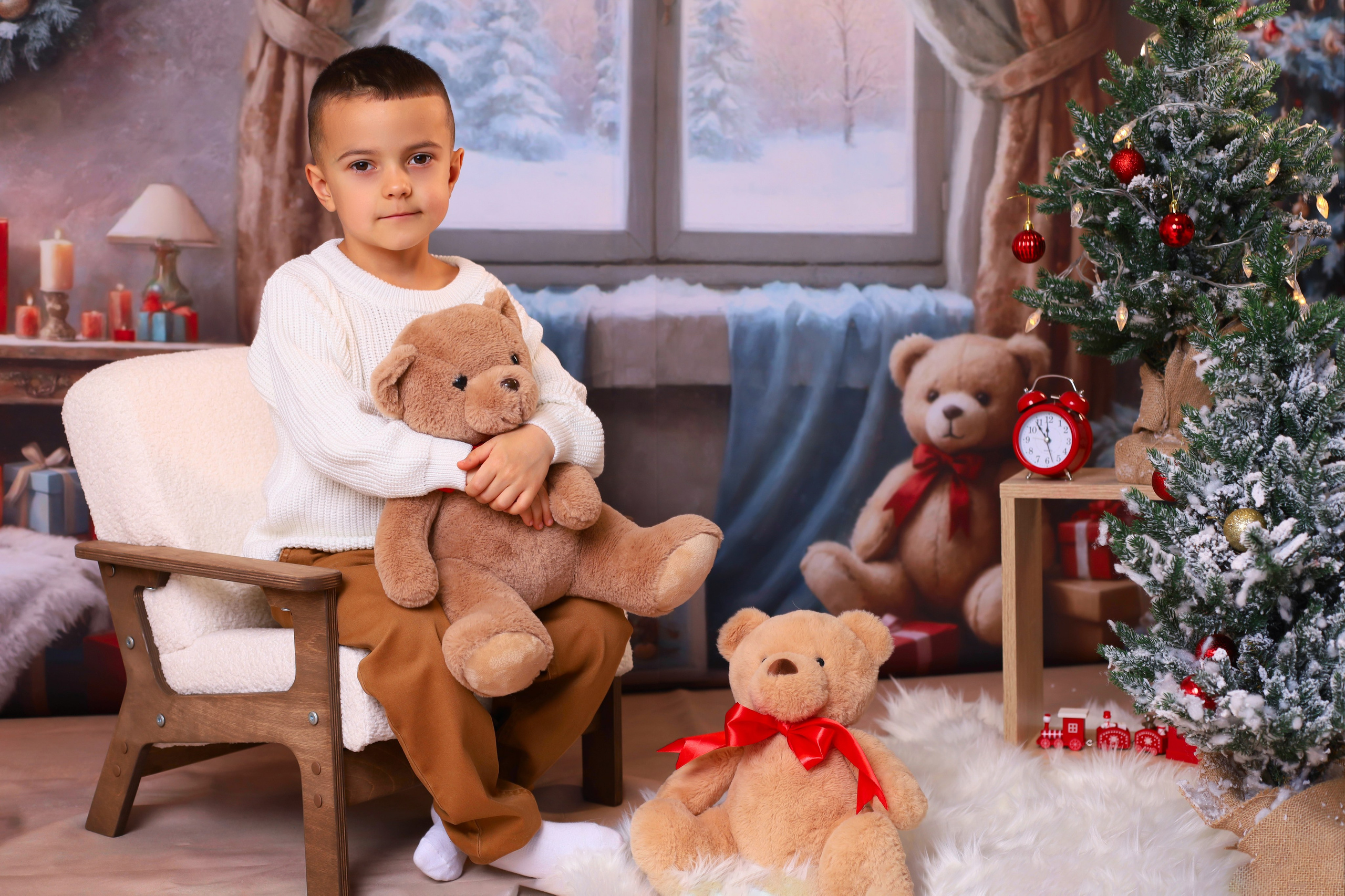 Новый год с мишками. Выпускные альбомы в Таганроге и Ростовской Области