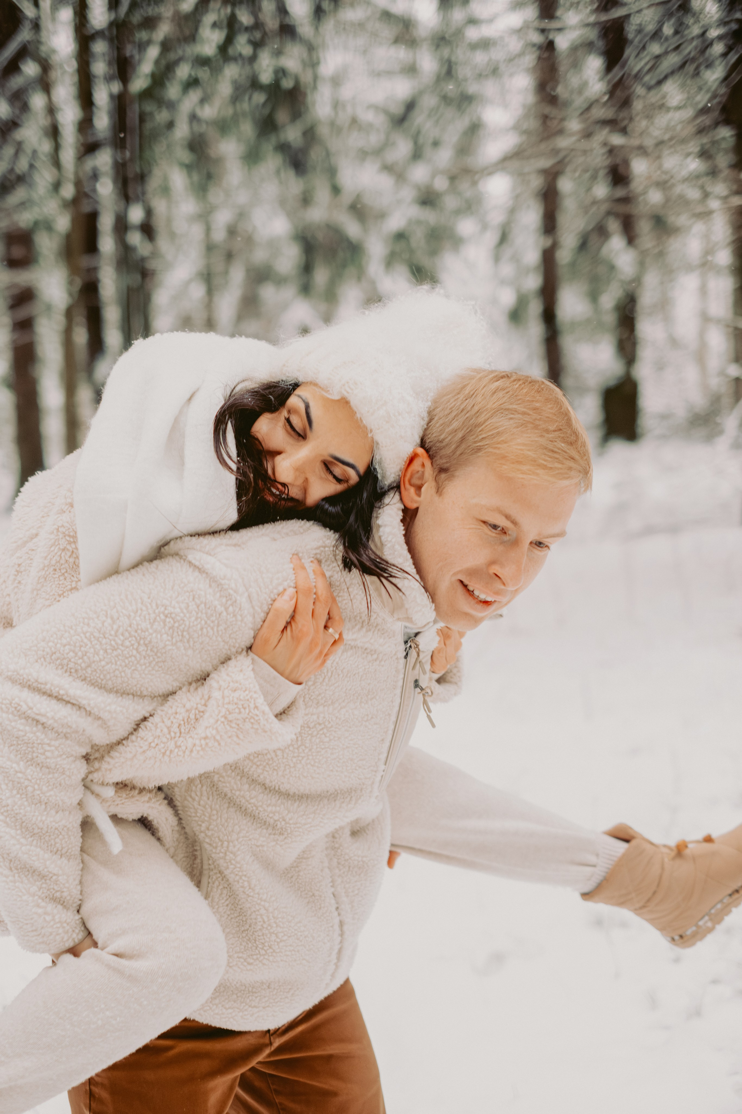 Зимняя история Яны, Леши, Мии и Фанты. Семейный и детский фотограф в Санкт-Петербурге