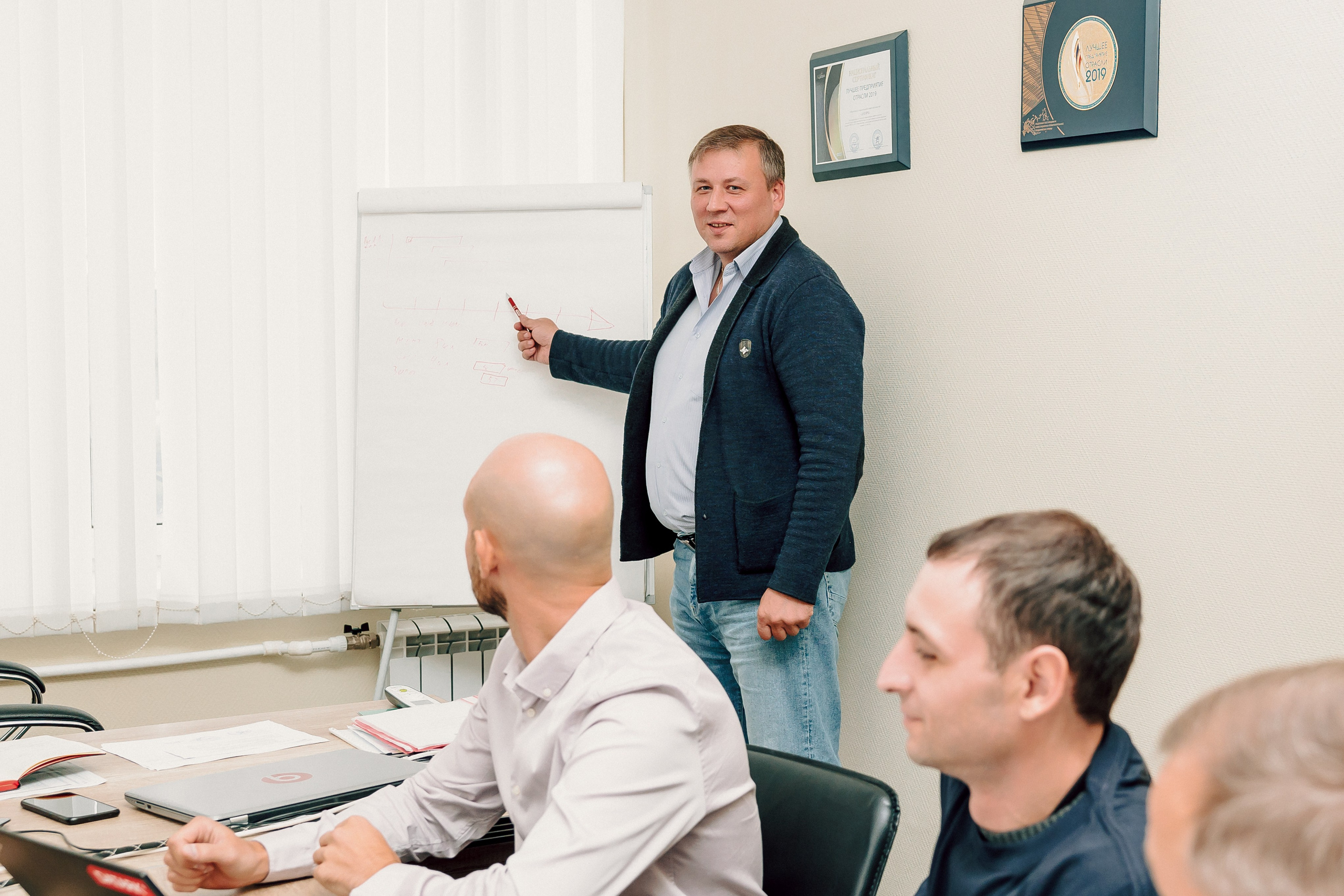 Datark — Совещание и производство. Лёшка Варзегов — фотограф