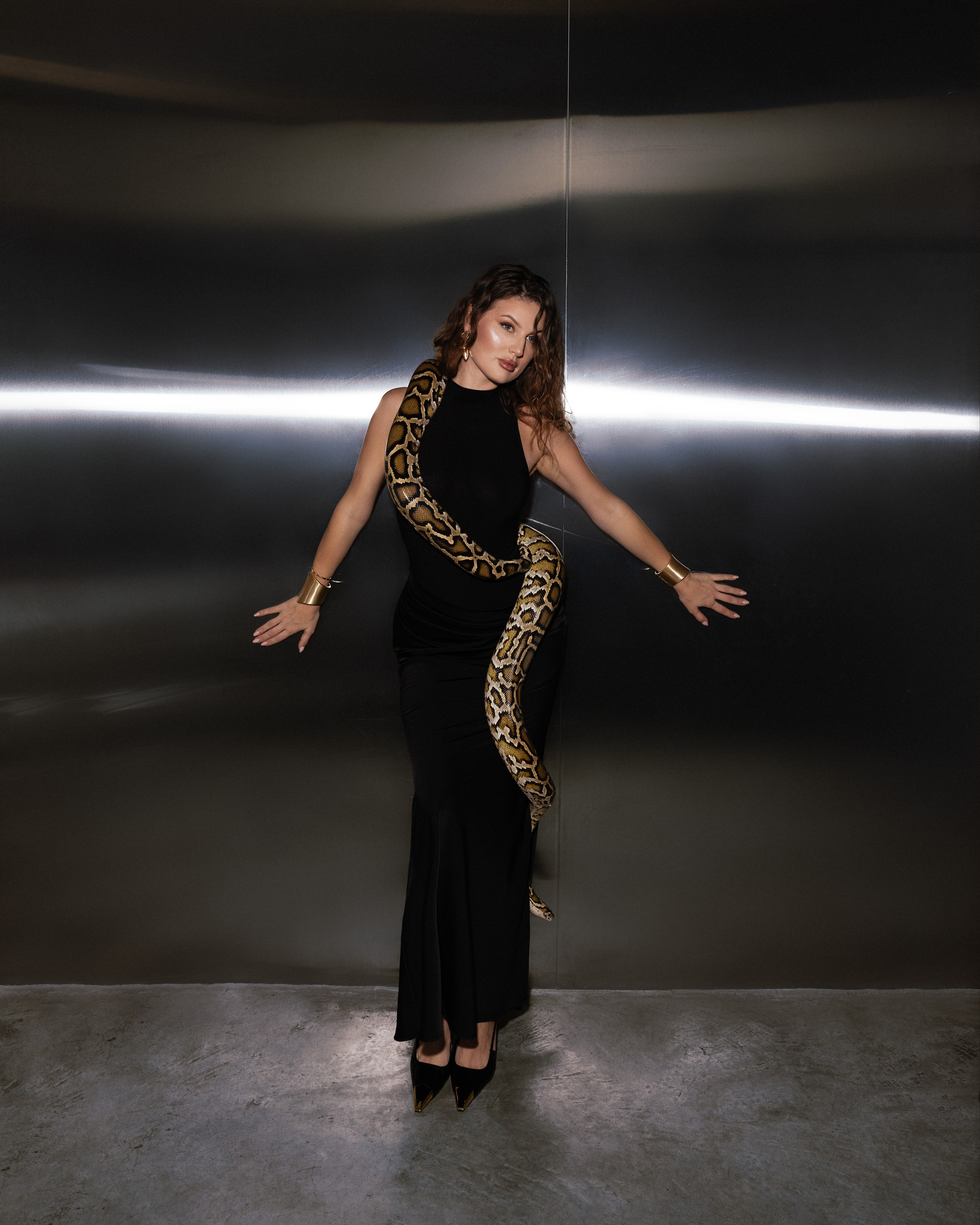 Со змеей. Фотограф и контент-maker Диля Голубникова | Москва