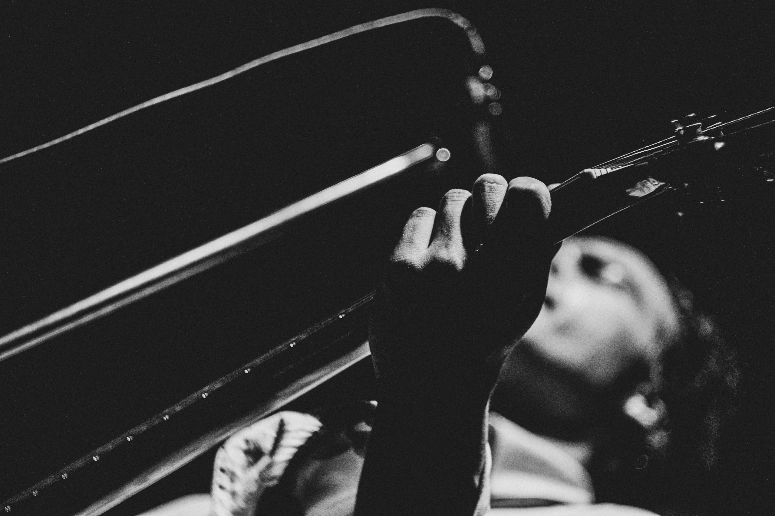 Диктофон. Фотограф для музыкантов, фотограф на концерт, концертный фотограф, съемка концерта, бэкстейдж фотограф