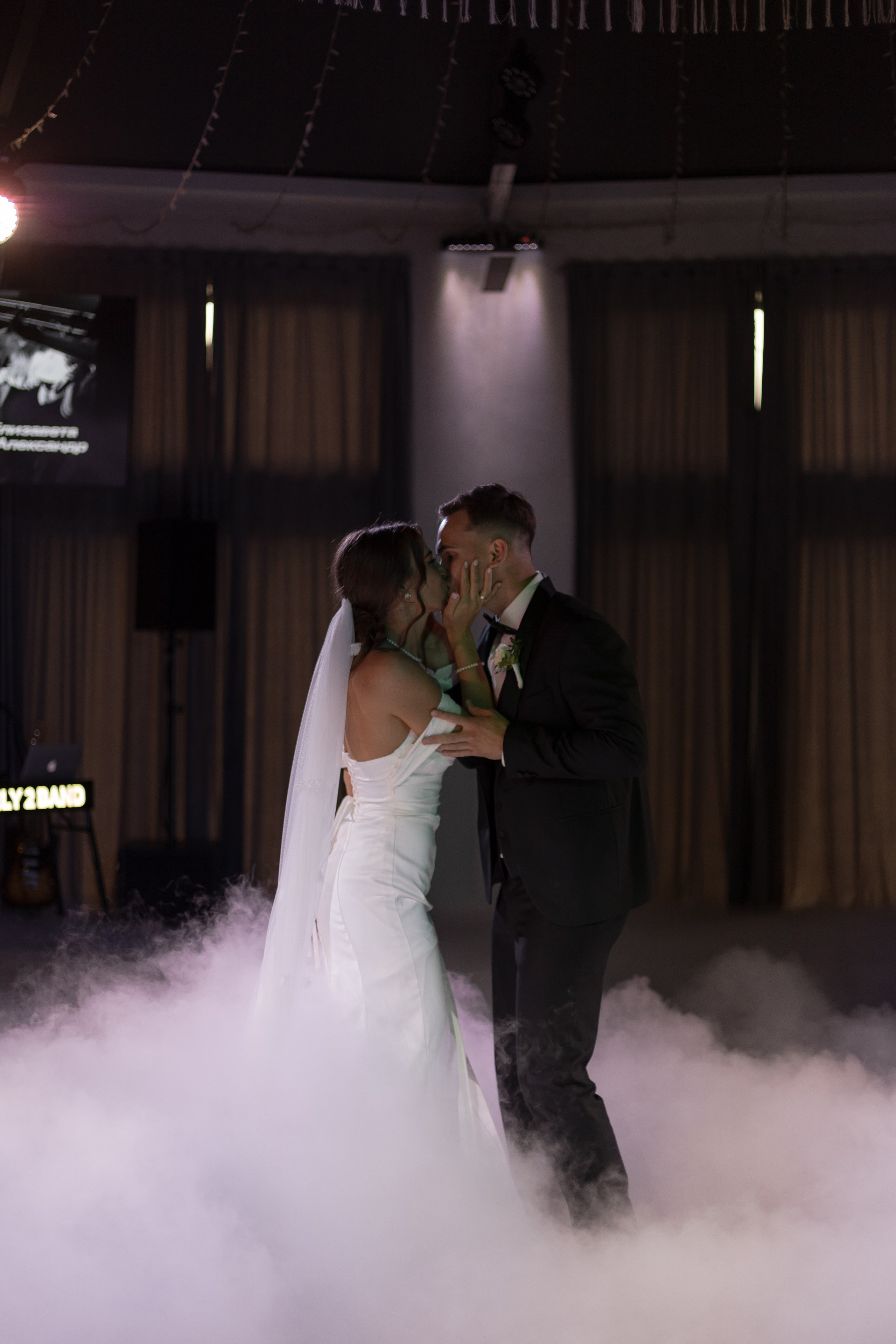 Стильный свадебный кутеж. Свадебный и семейный фотограф Арина Кулёва