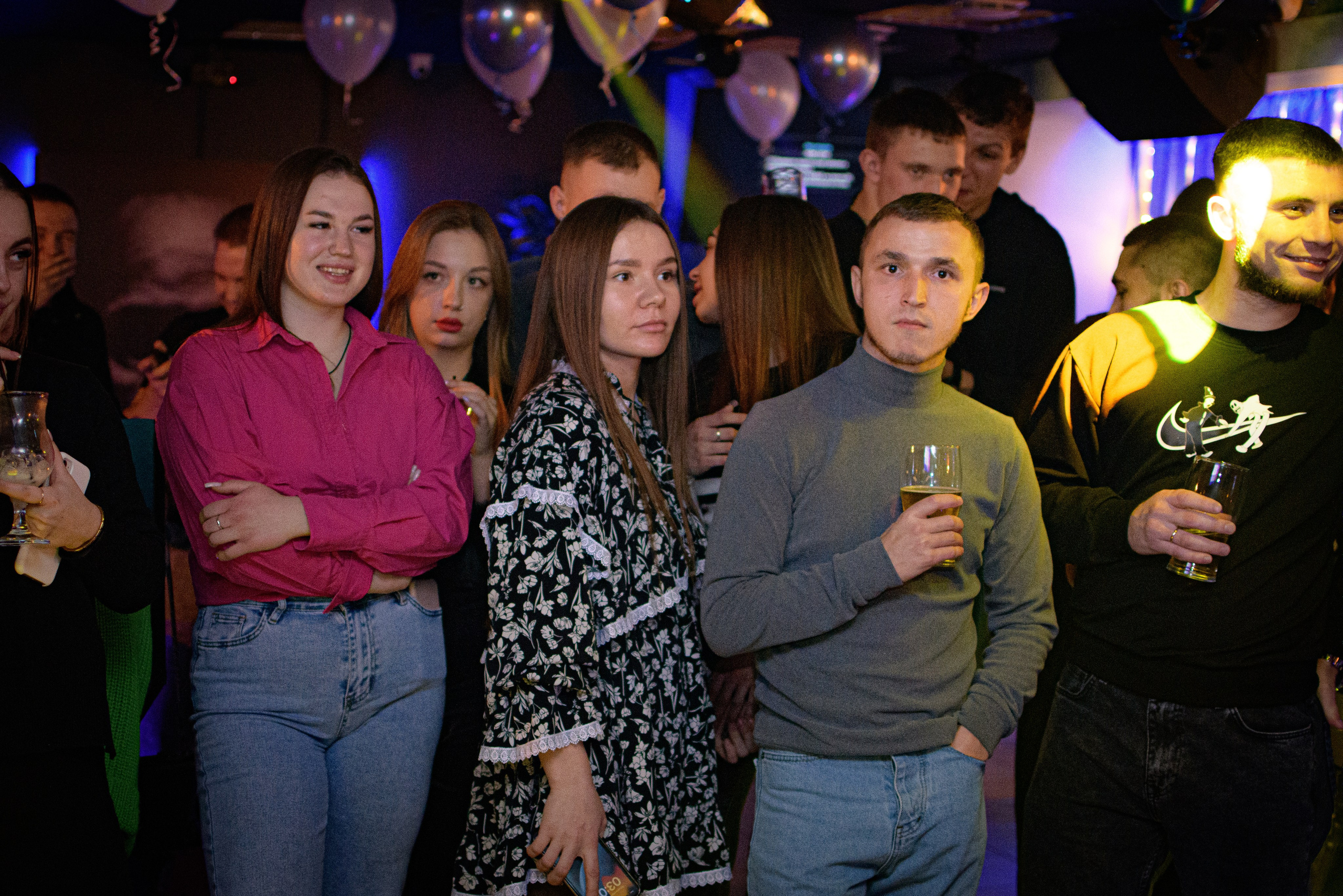 HOLLYWOOD / 6 YEARS. Photokarish