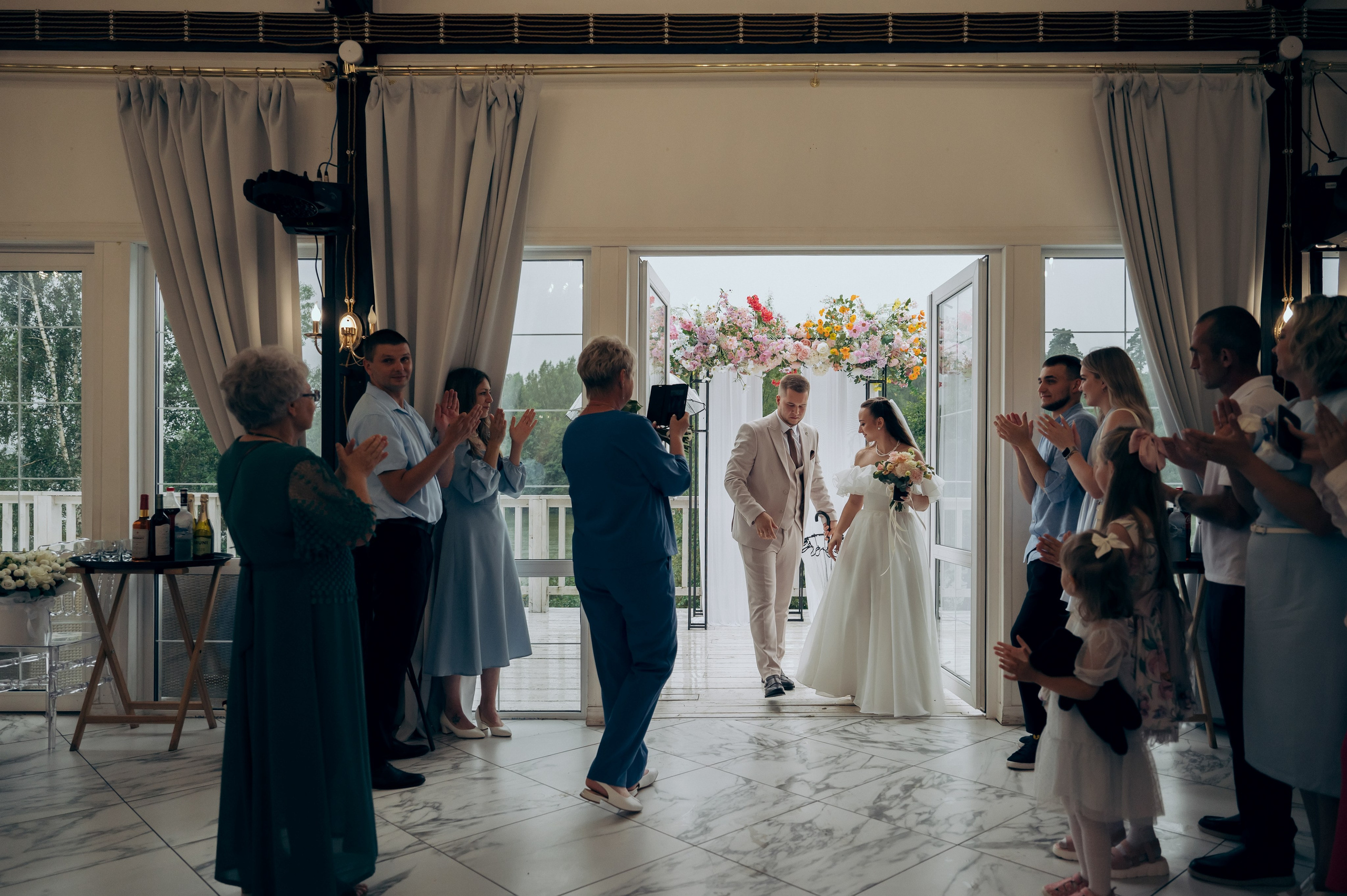 Дождь, Гребнево, любовь. Свадебный и семейный фотограф Виктория Носачёва. Щелково, Москва и МО