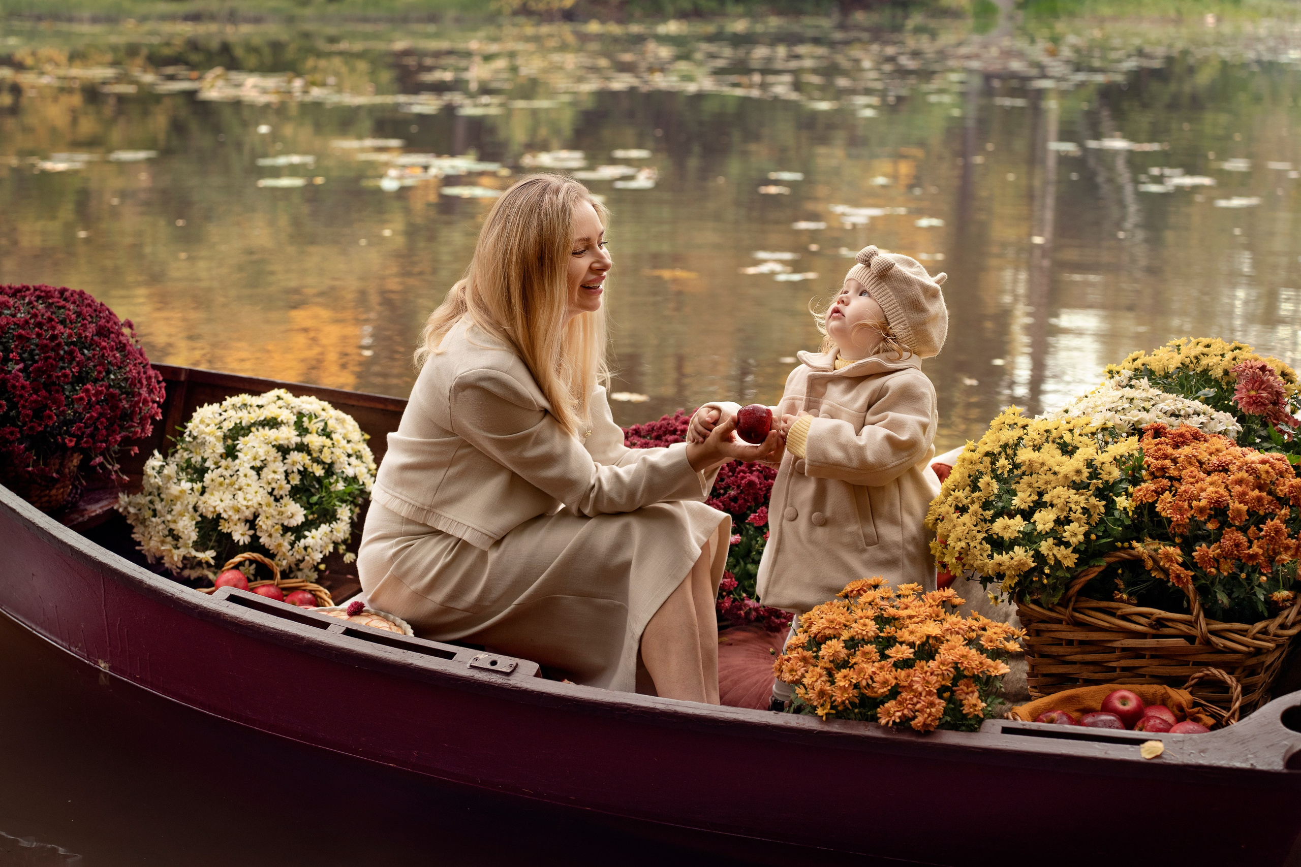 Осенняя съемка мамы с малышкой в Сабурово. Фотограф Ольга Чувалдина Москва