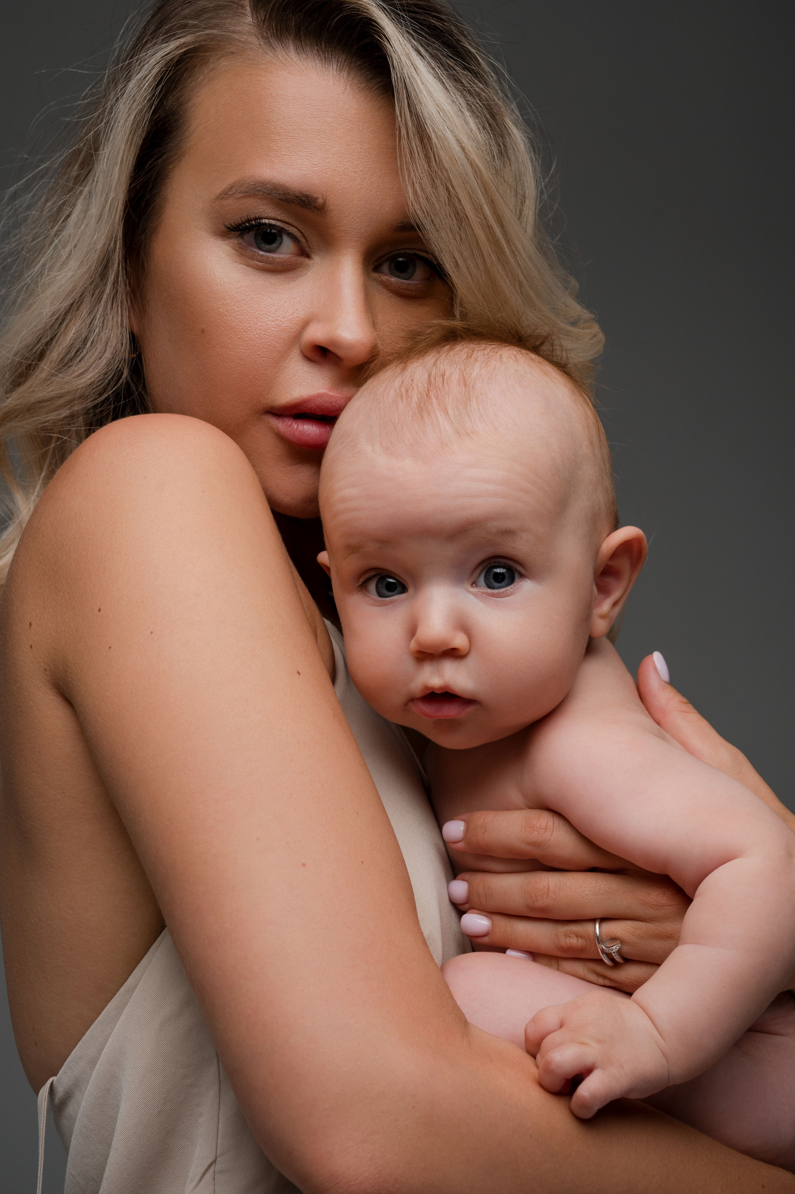 Alyona & girls. Оксана Вайнер, коммерческий фотограф и видеограф в Красноярске
