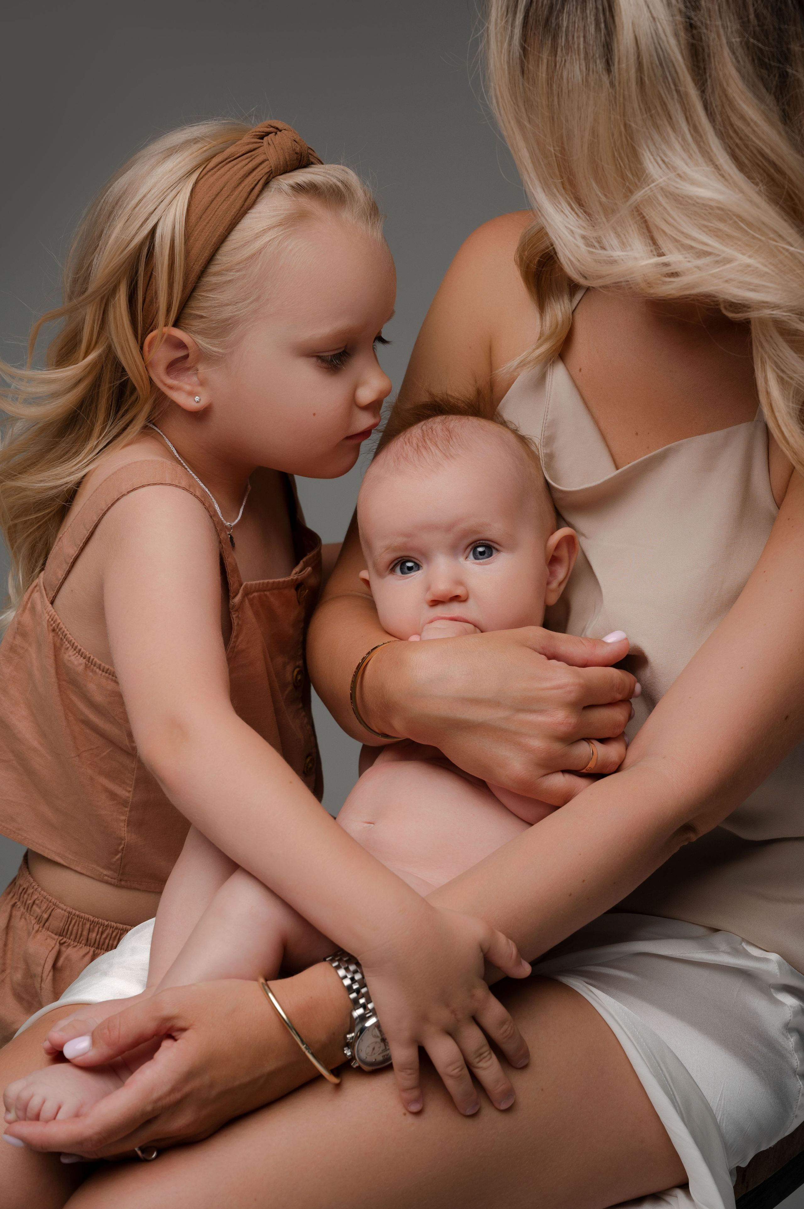 Alyona & girls. Оксана Вайнер, коммерческий фотограф и видеограф в Красноярске