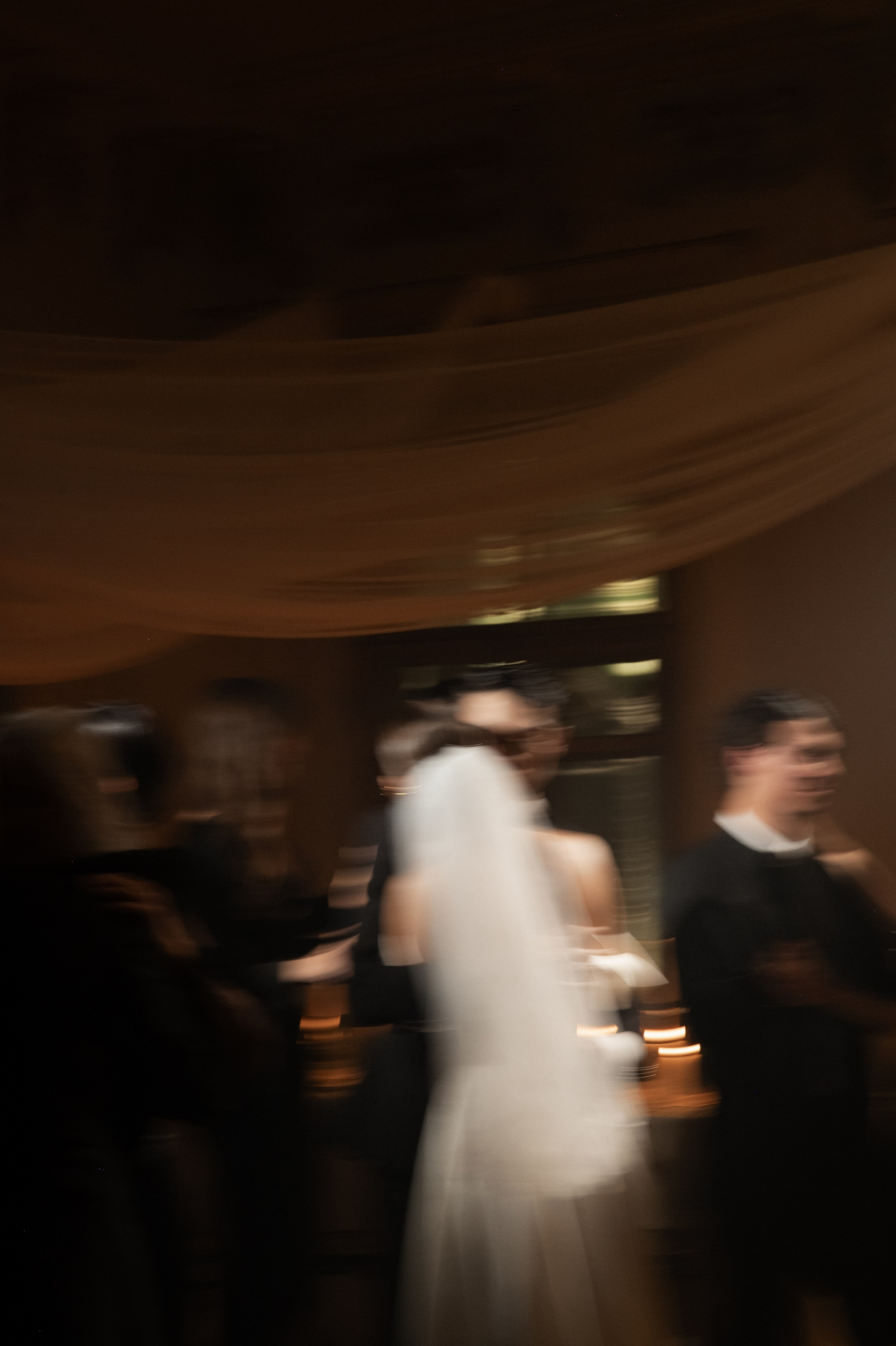 Камерный свадебный ужин при свечах в старинном особняке в фотостудии 21. Kult. Ярослава Ерина — свадебный фотограф в Москве