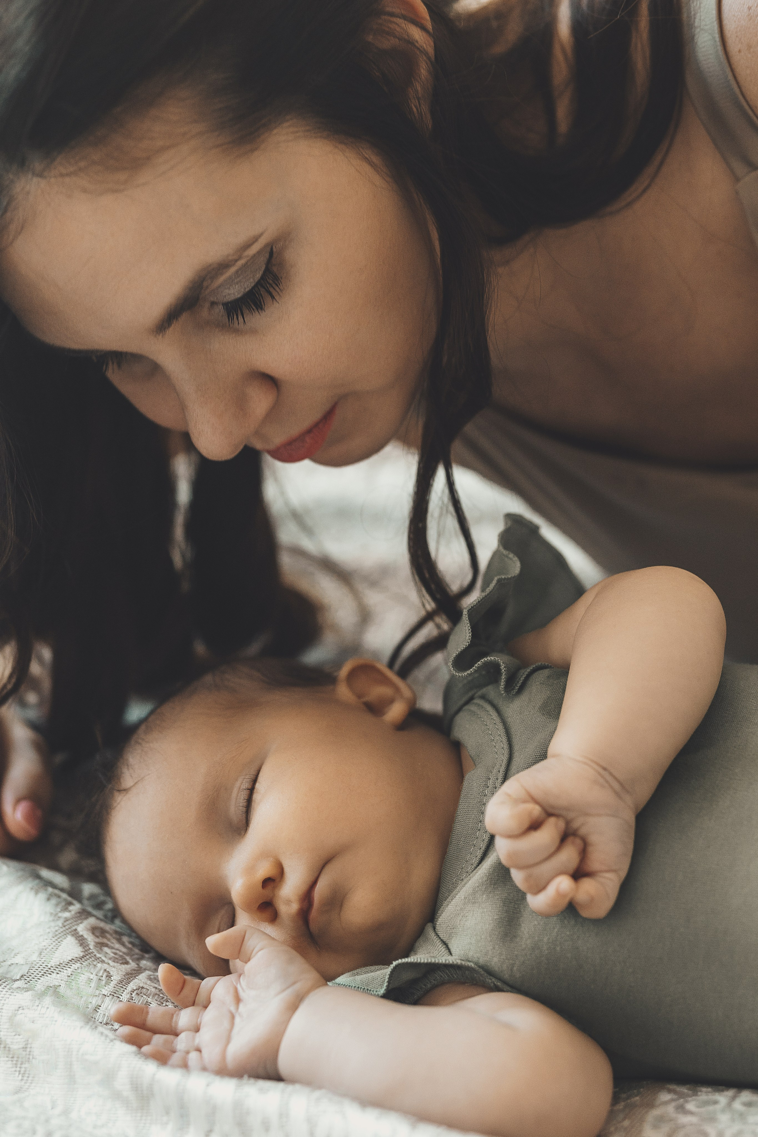 Съемка новорожденных малышей в Москве. Семейный и женский фотограф в Москве Надежда Воробьева