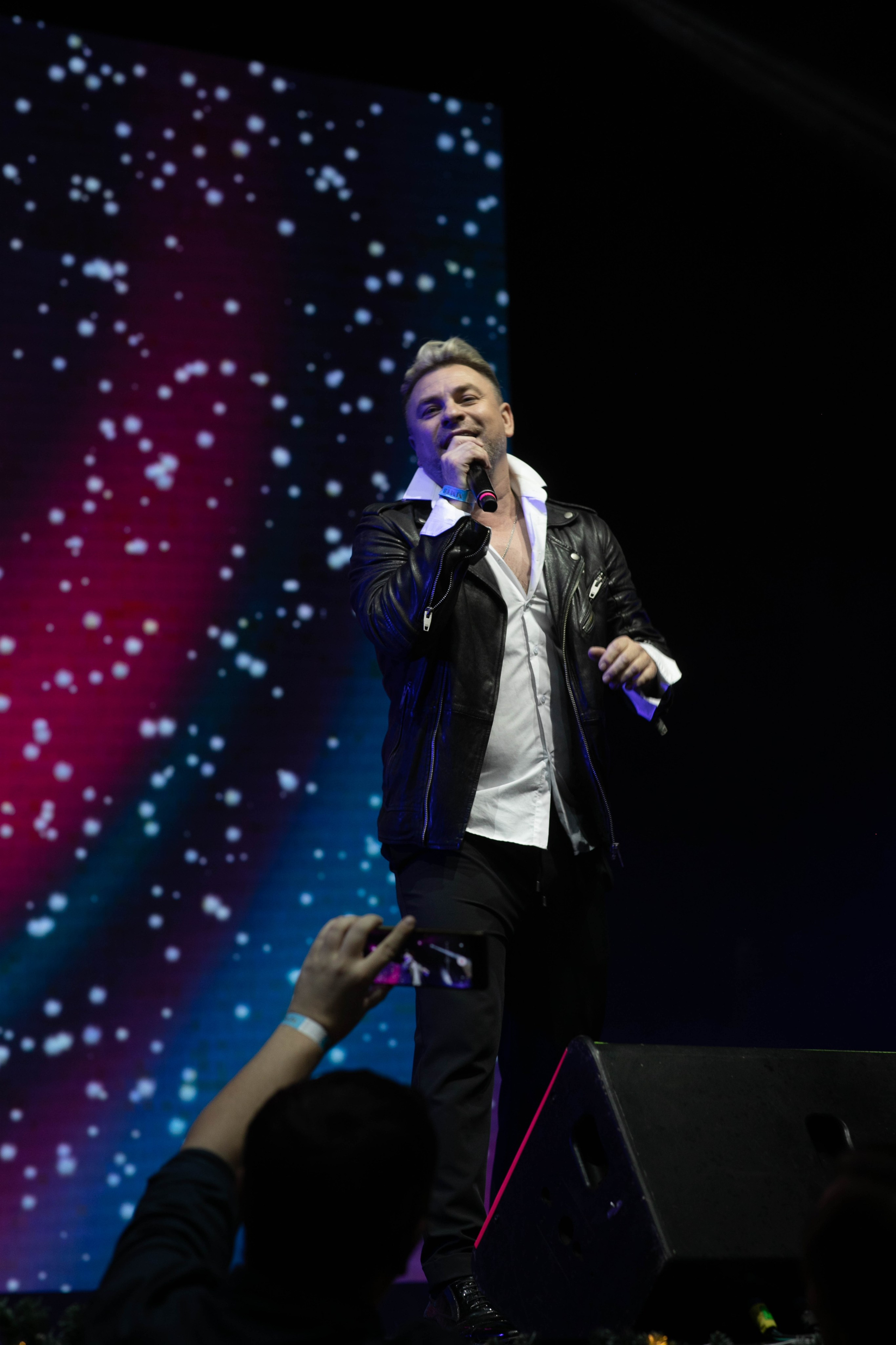 ММTV новый год 2024. Art photographer Nino