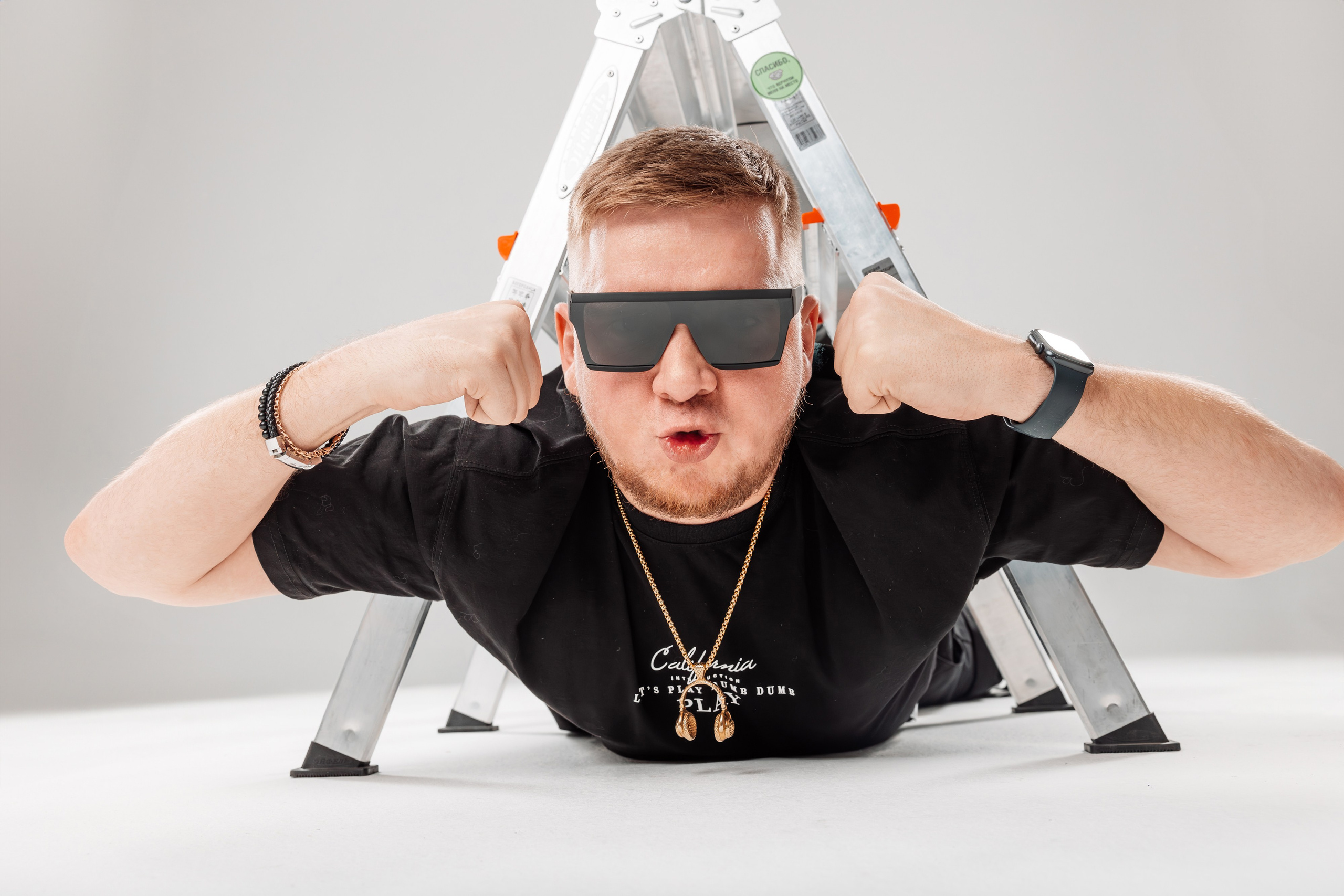 ЦИКЛОРАМА — МУЗЫКАНТЫ — ДИДЖЕИ. Главная