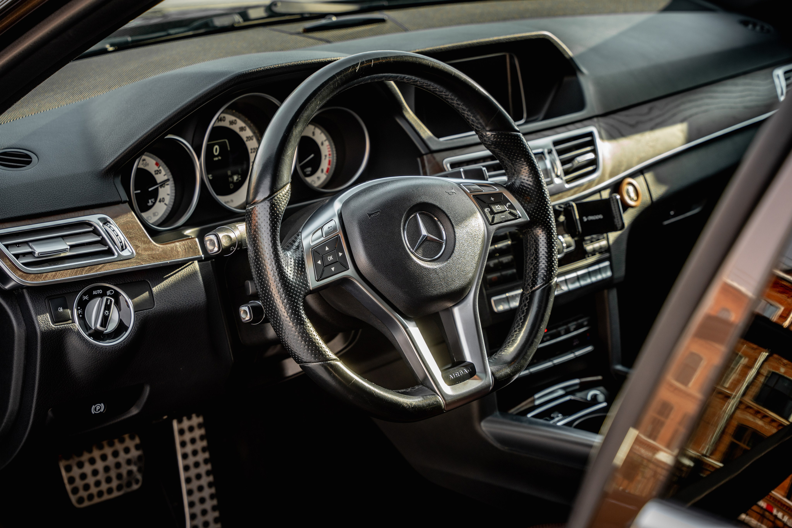 Mercedes E350. Станислав Тюрин Фотограф Москва. Индивидуальные и семейные фотосессии;