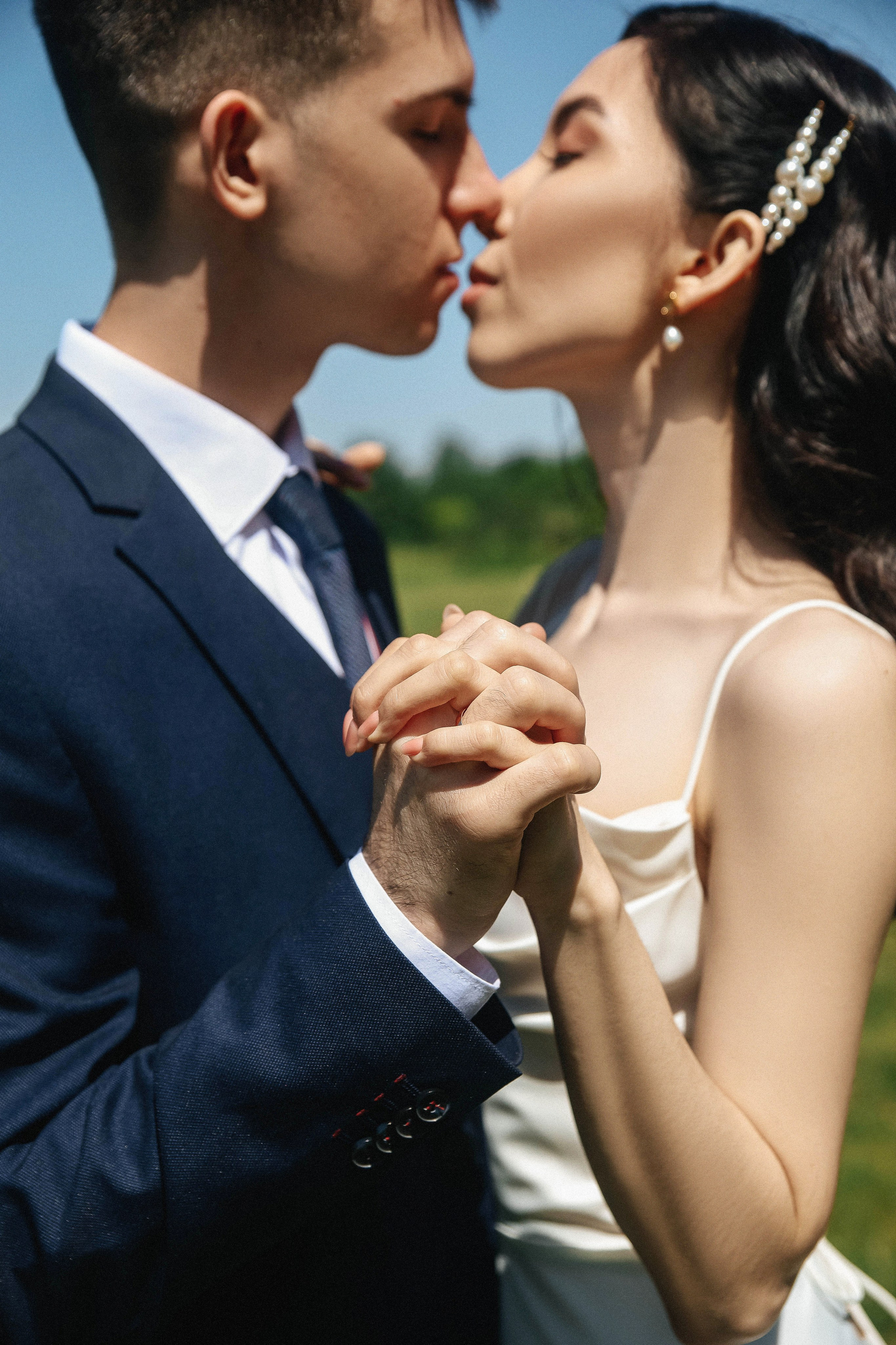 Свадебная фотопрогулка в Коломенском. Свадебный и семейный фотограф в Москве