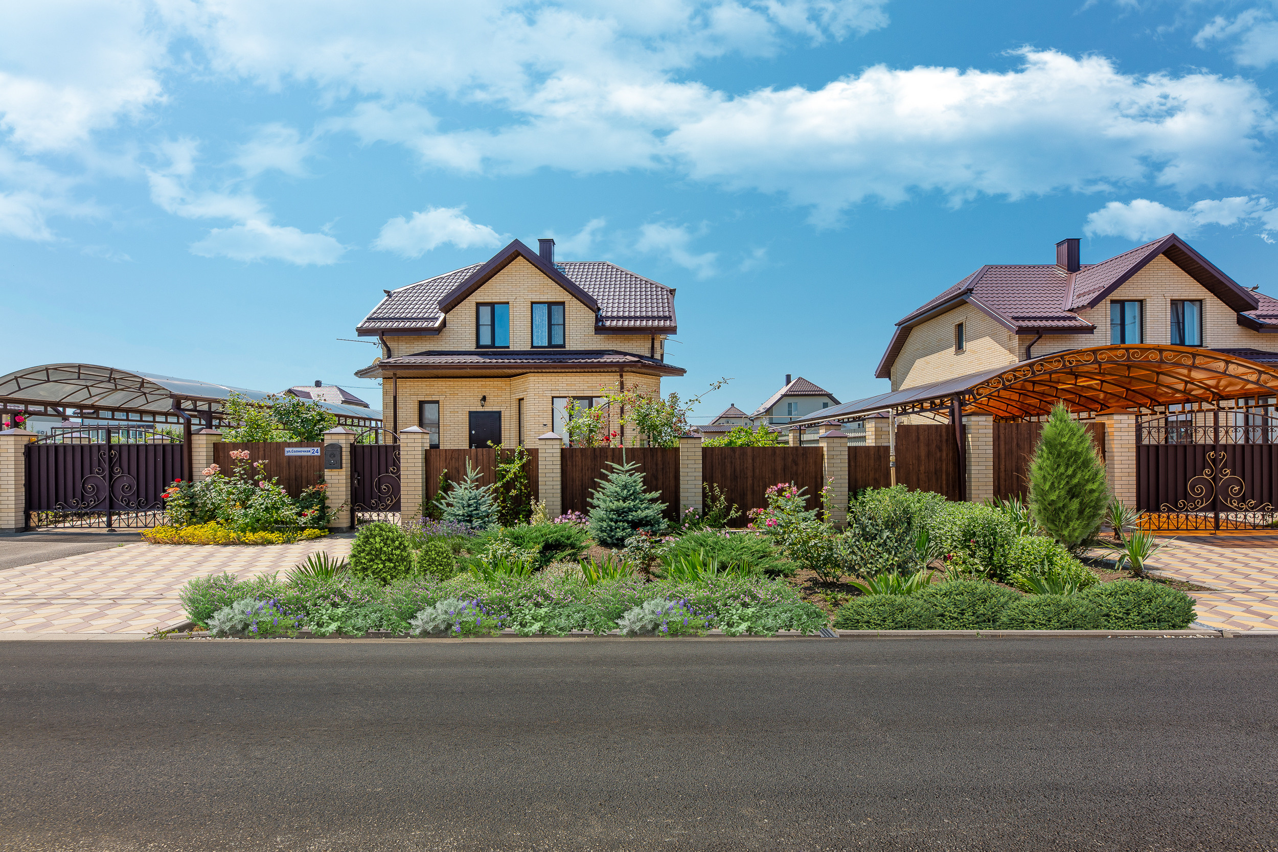 Renatphoto-Коммерческая фотосъёмка  для строительной компании. Профессиональная фотосъёмка интерьеров, предметная фотосессия еды для меню г. Анапа